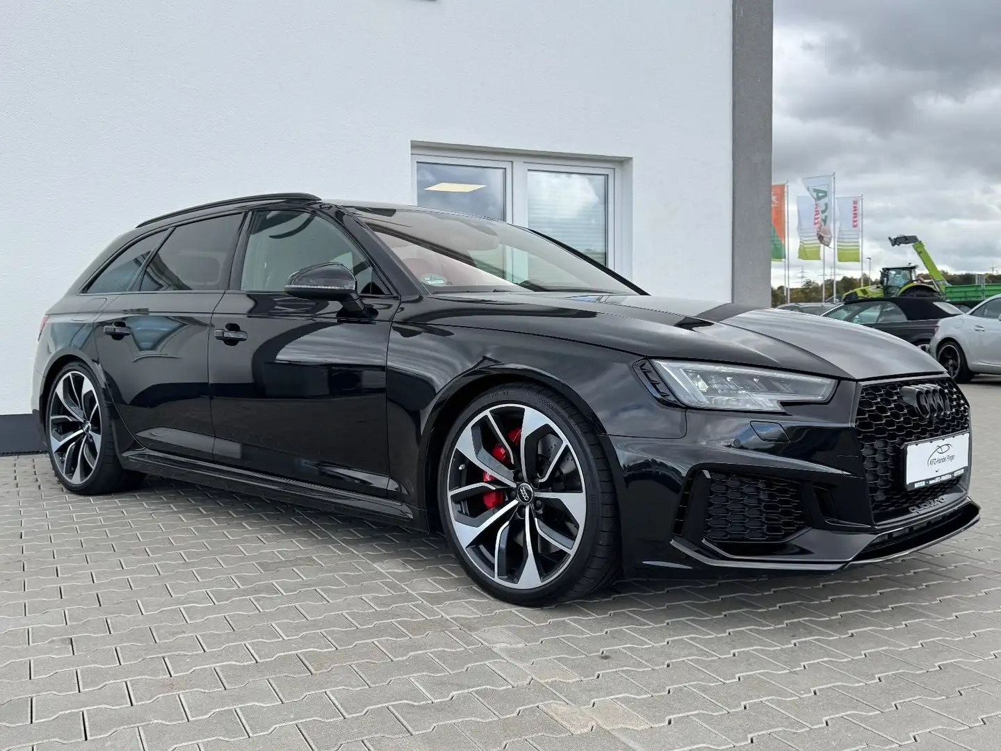 Audi RS4 Avant 2.9 TFSI quattro LED/Dynamik Paket Schwarz - 2