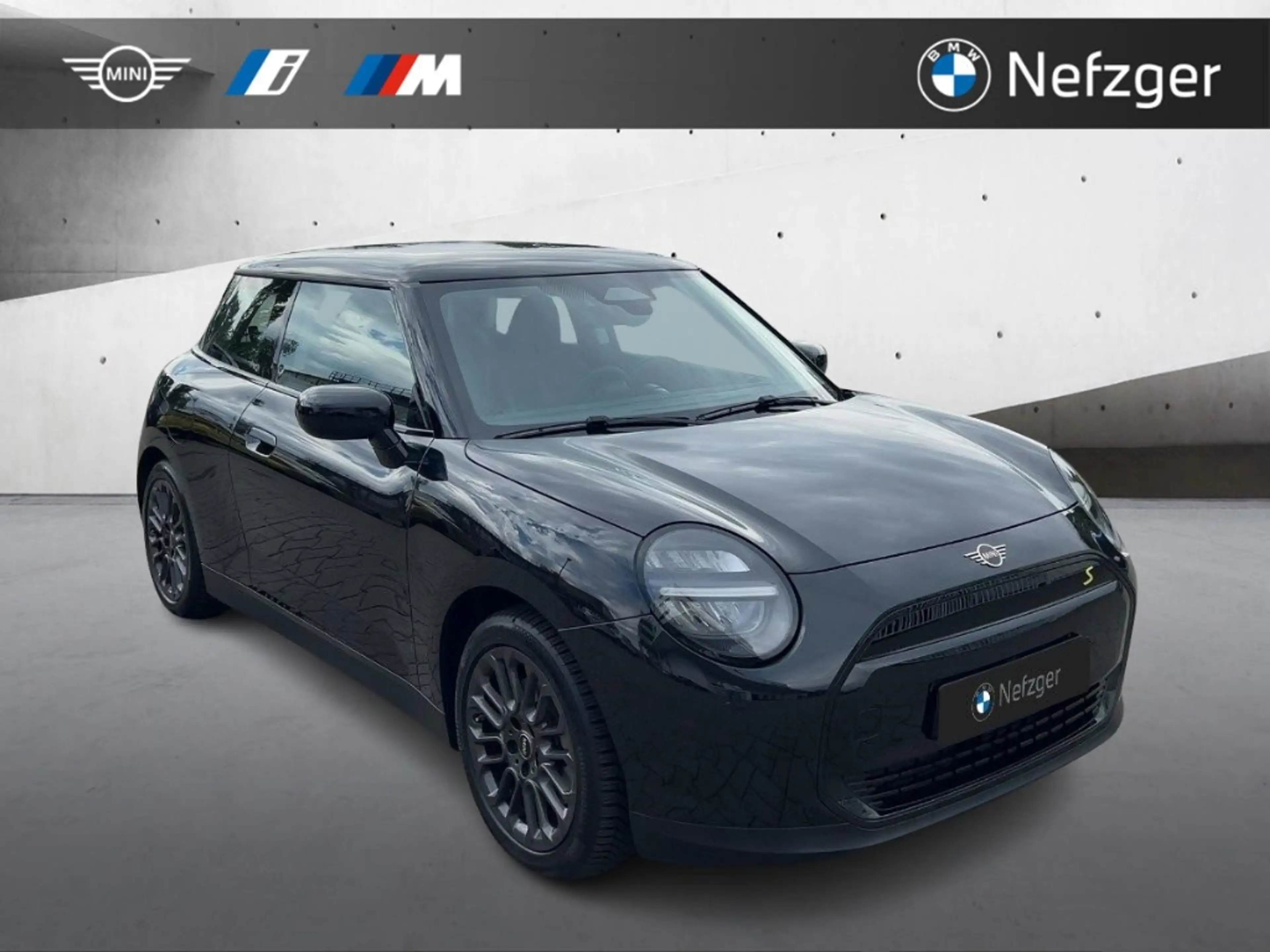 MINI Cooper SE Paket XS Essential Trim LED Sitzheizung — photo 5