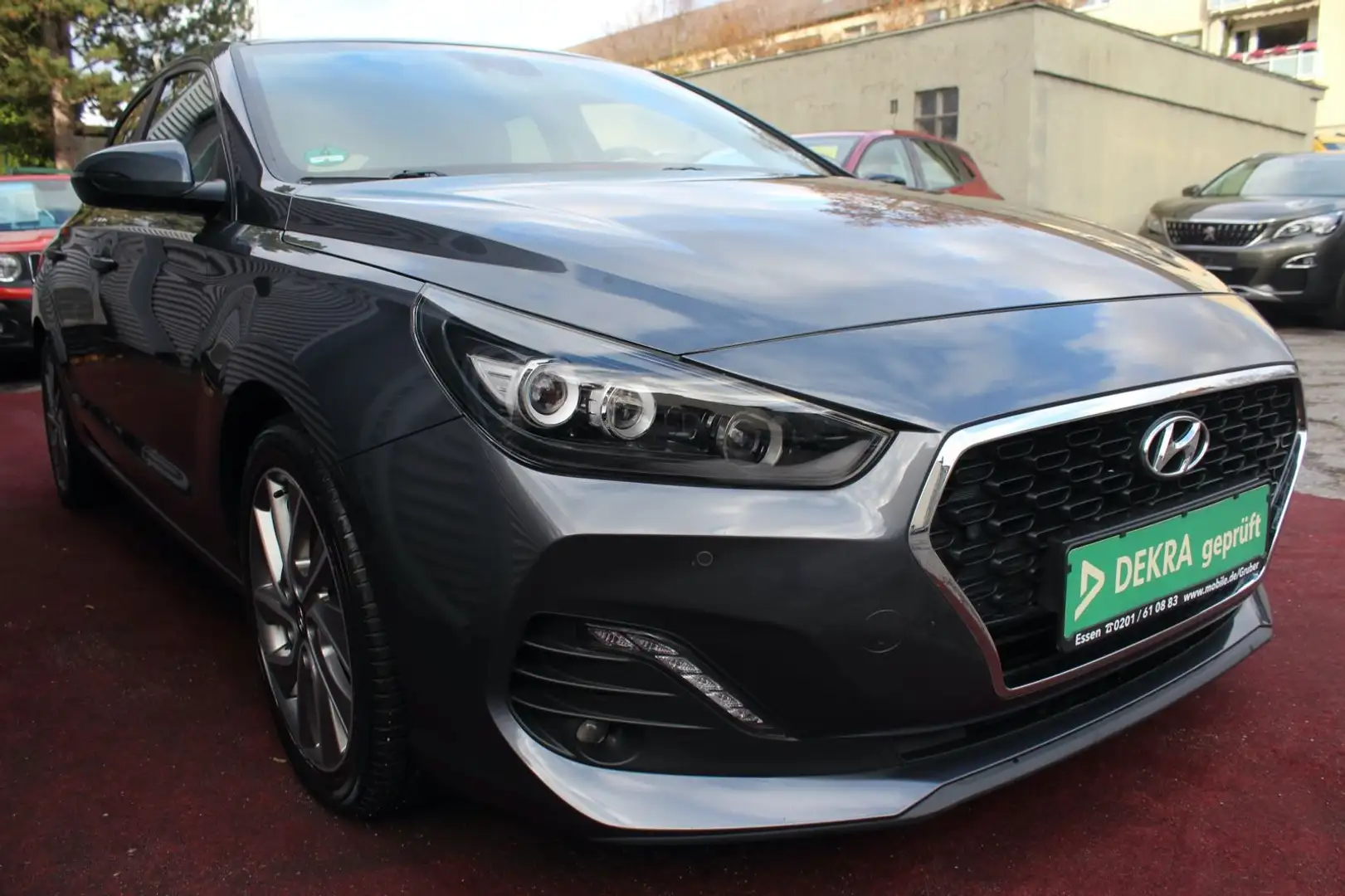 Hyundai i30 FASTBACK STYLE KLIMA NAVI PDC KAMERA 1.Hd Grau - 2