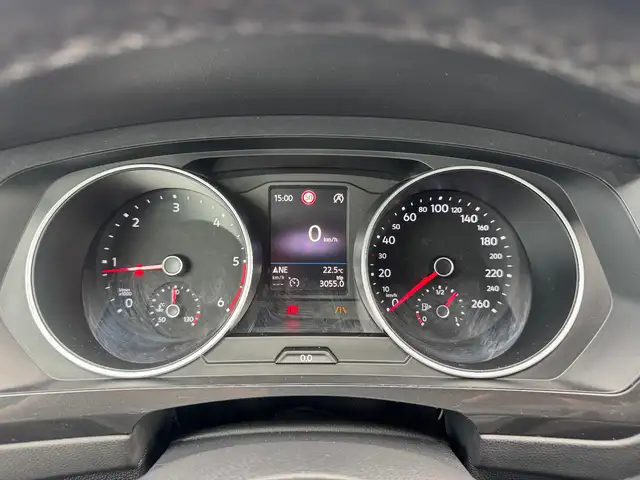 Volkswagen Tiguan view 13