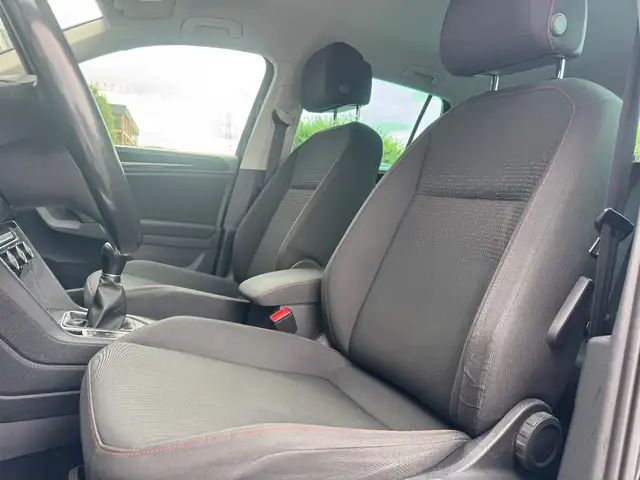Volkswagen Tiguan view 9
