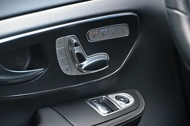 Mercedes-Benz V 300 d Kombi lang Exclusive Aut. NP €120k ACC, AHK, ... Ansicht 8