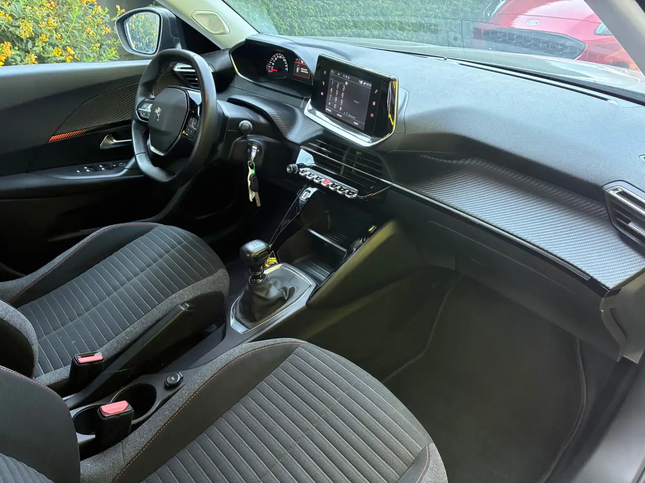 Peugeot 2008 1.2i Active Pack S&S -GPS/Carplay/Multi/Régul/Airco/JA, миниатюра 2