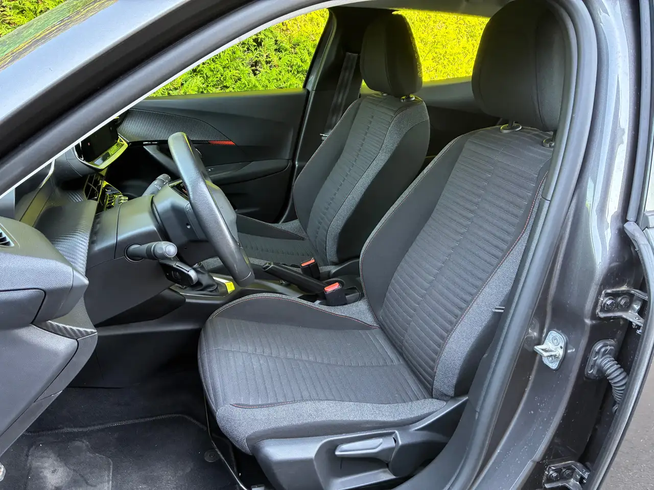 Peugeot 2008 1.2i Active Pack S&S -GPS/Carplay/Multi/Régul/Airco/JA, миниатюра 9
