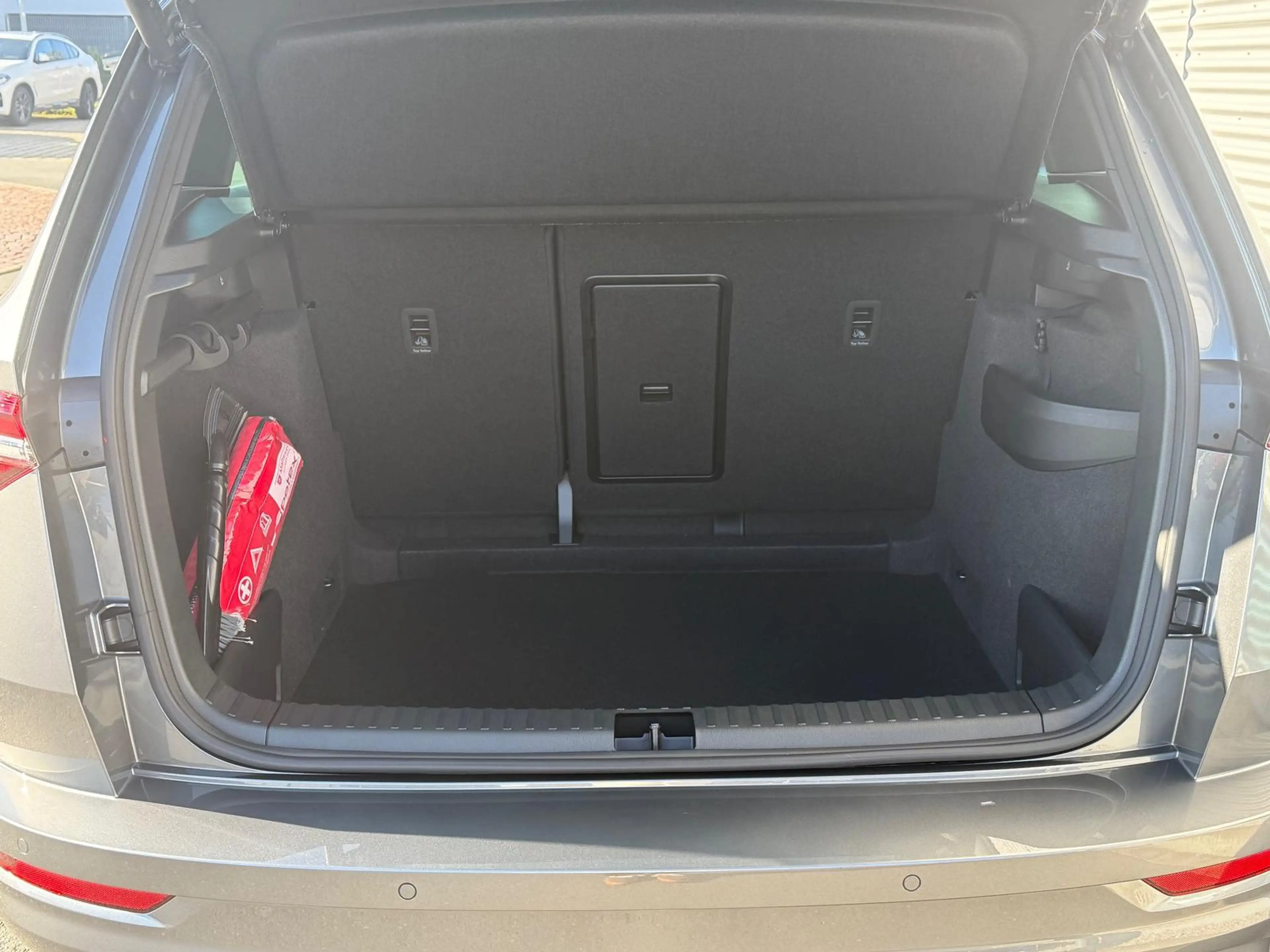 Skoda Karoq Sportline 1.5TSI DSG MATRIX/AHK/ACC/NAVI — photo 9