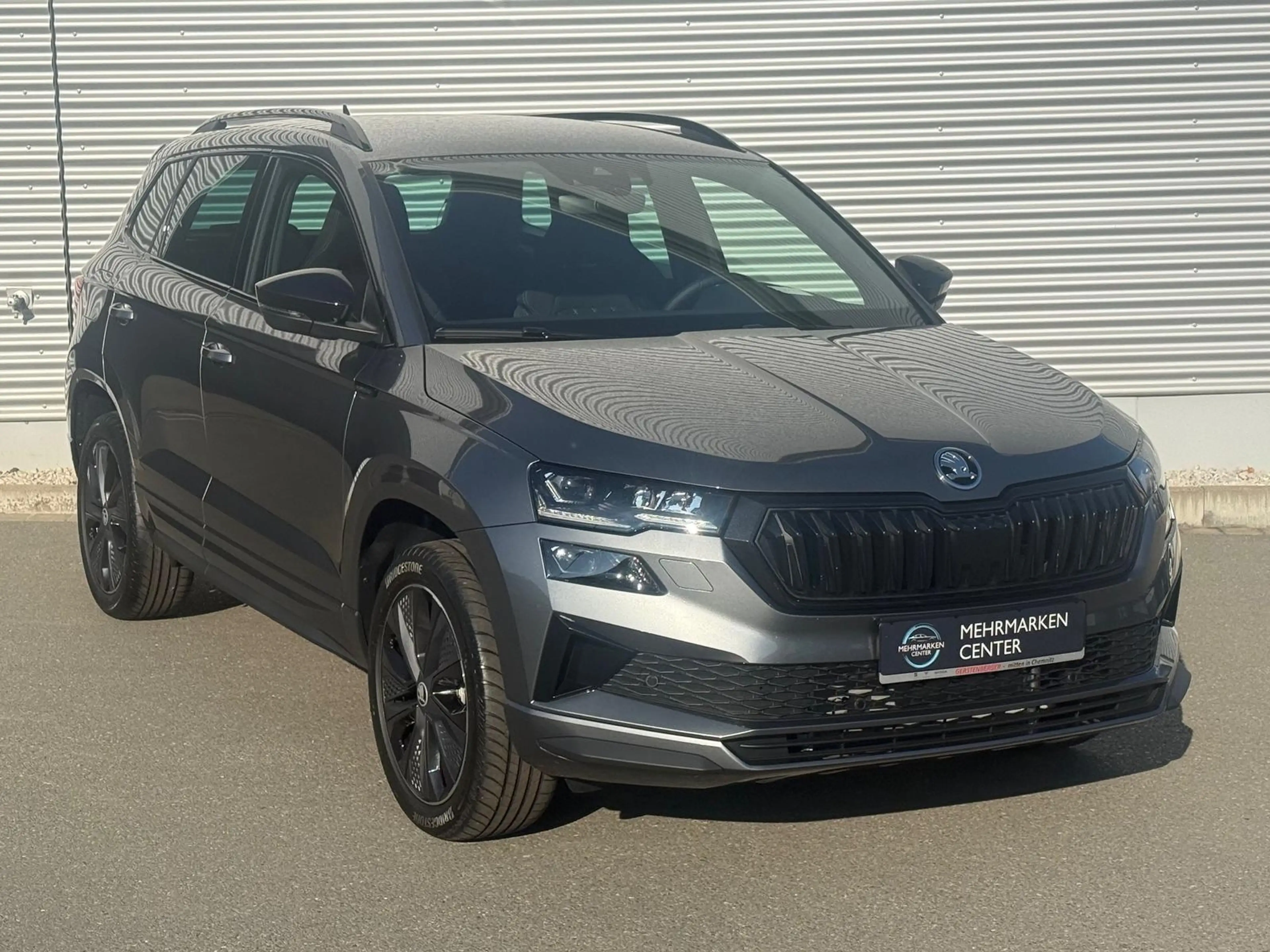 Skoda Karoq Sportline 1.5TSI DSG MATRIX/AHK/ACC/NAVI — photo 2