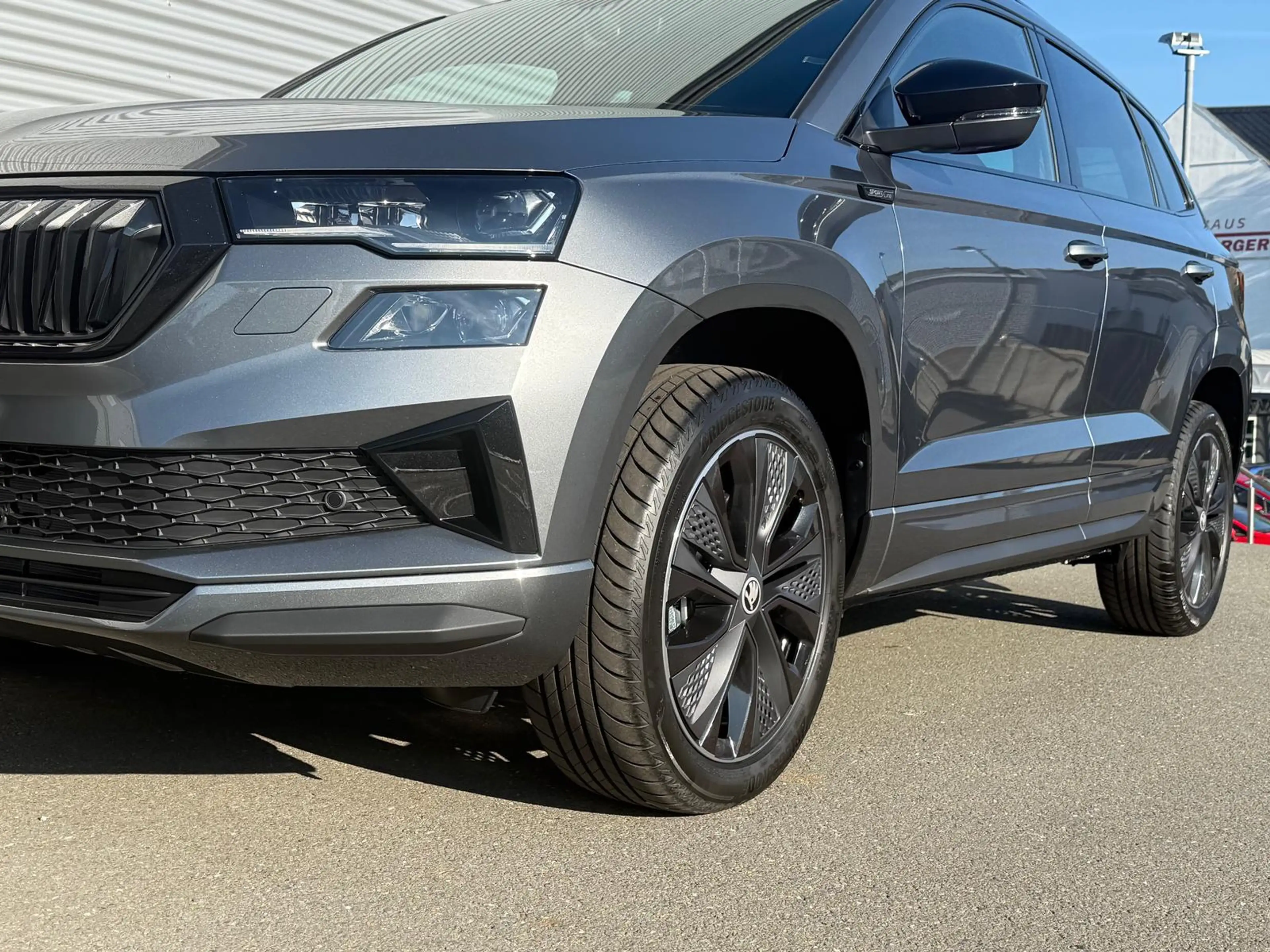 Skoda Karoq Sportline 1.5TSI DSG MATRIX/AHK/ACC/NAVI — photo 6