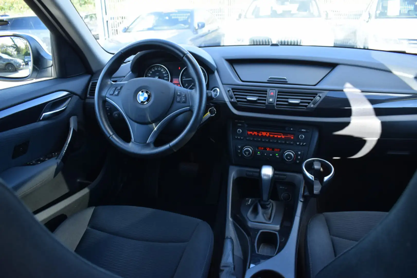 BMW X1 (E84) XDRIVE20DA 177CH CONFORT Gris - 2