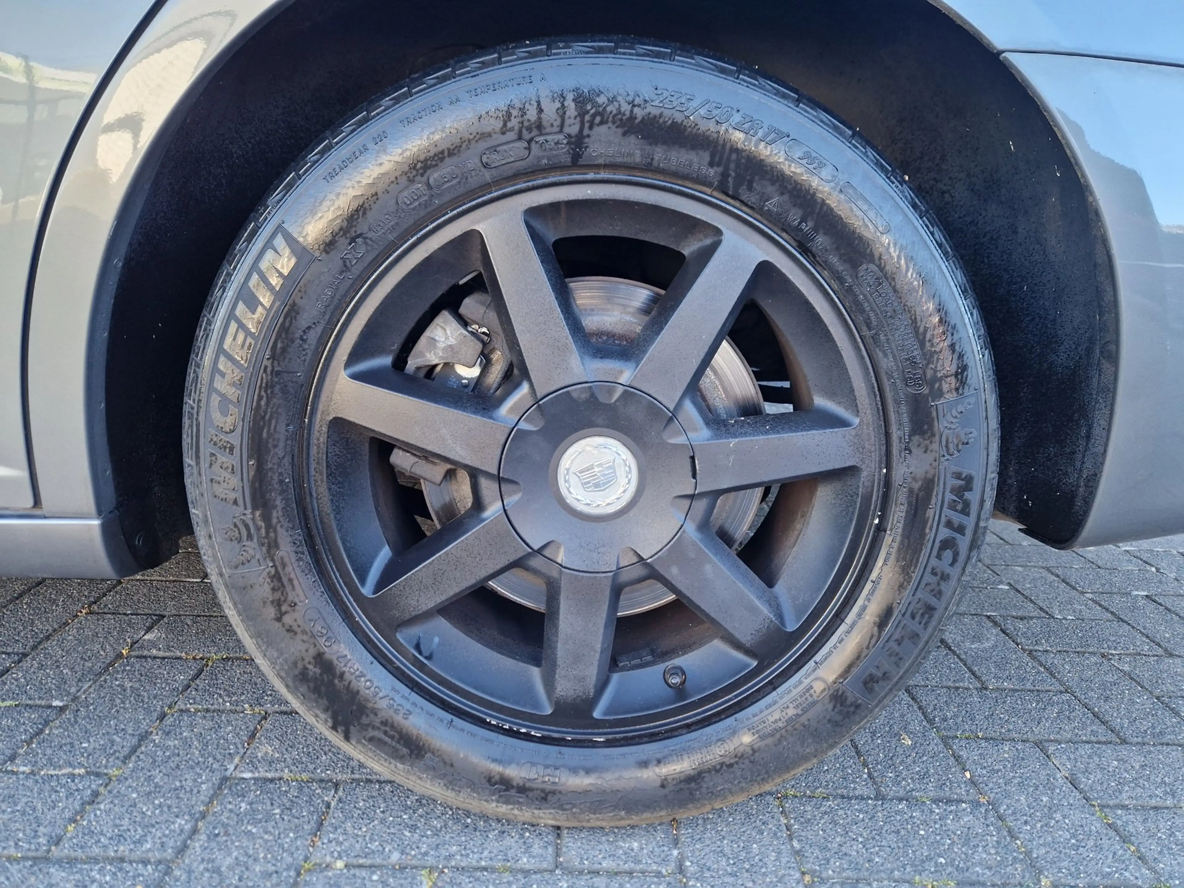 Cadillac STS 3.6 V6 Launch Edition — photo 4