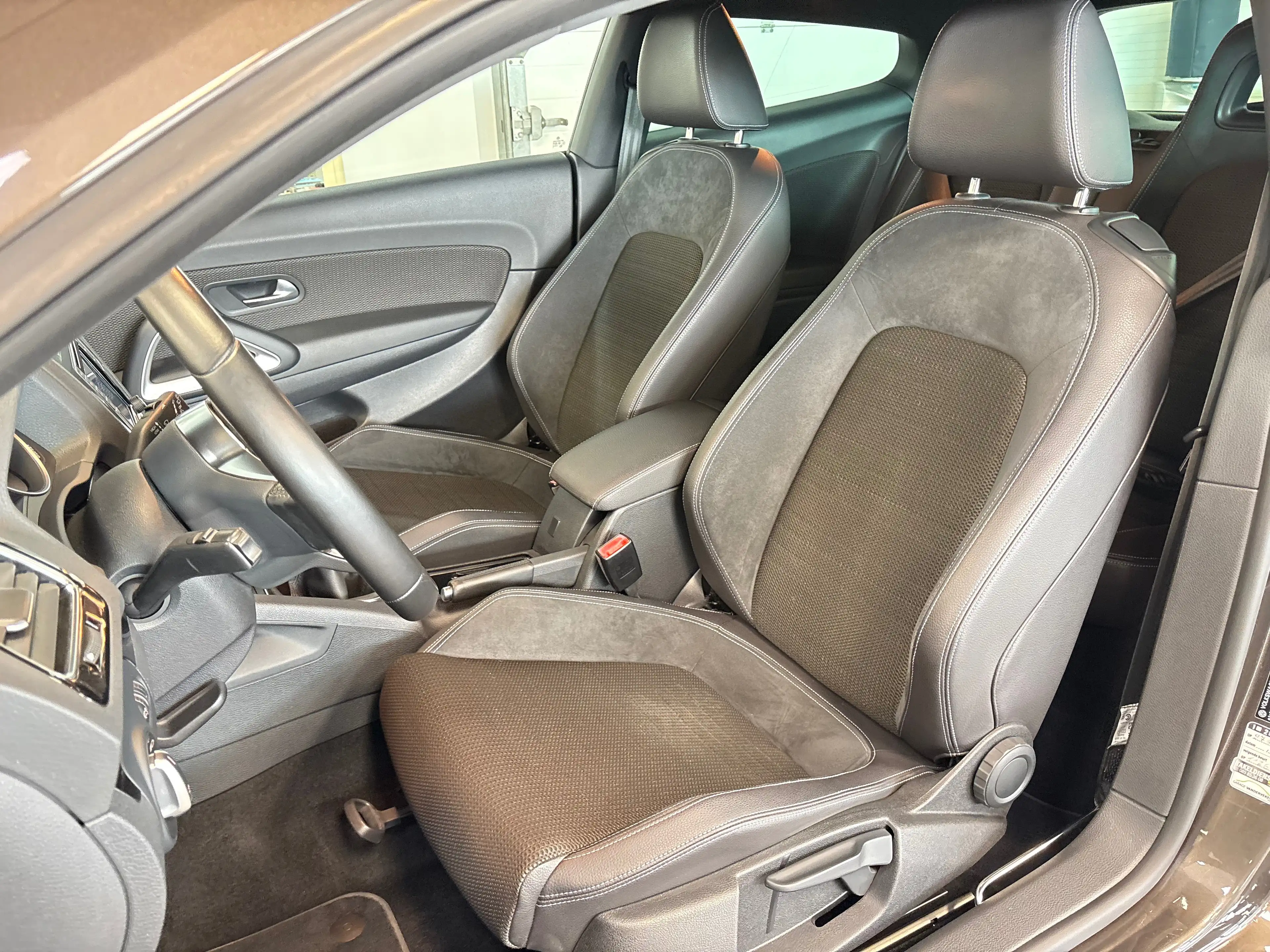 Volkswagen Scirocco Scirocco 1.4 TSI — photo 9