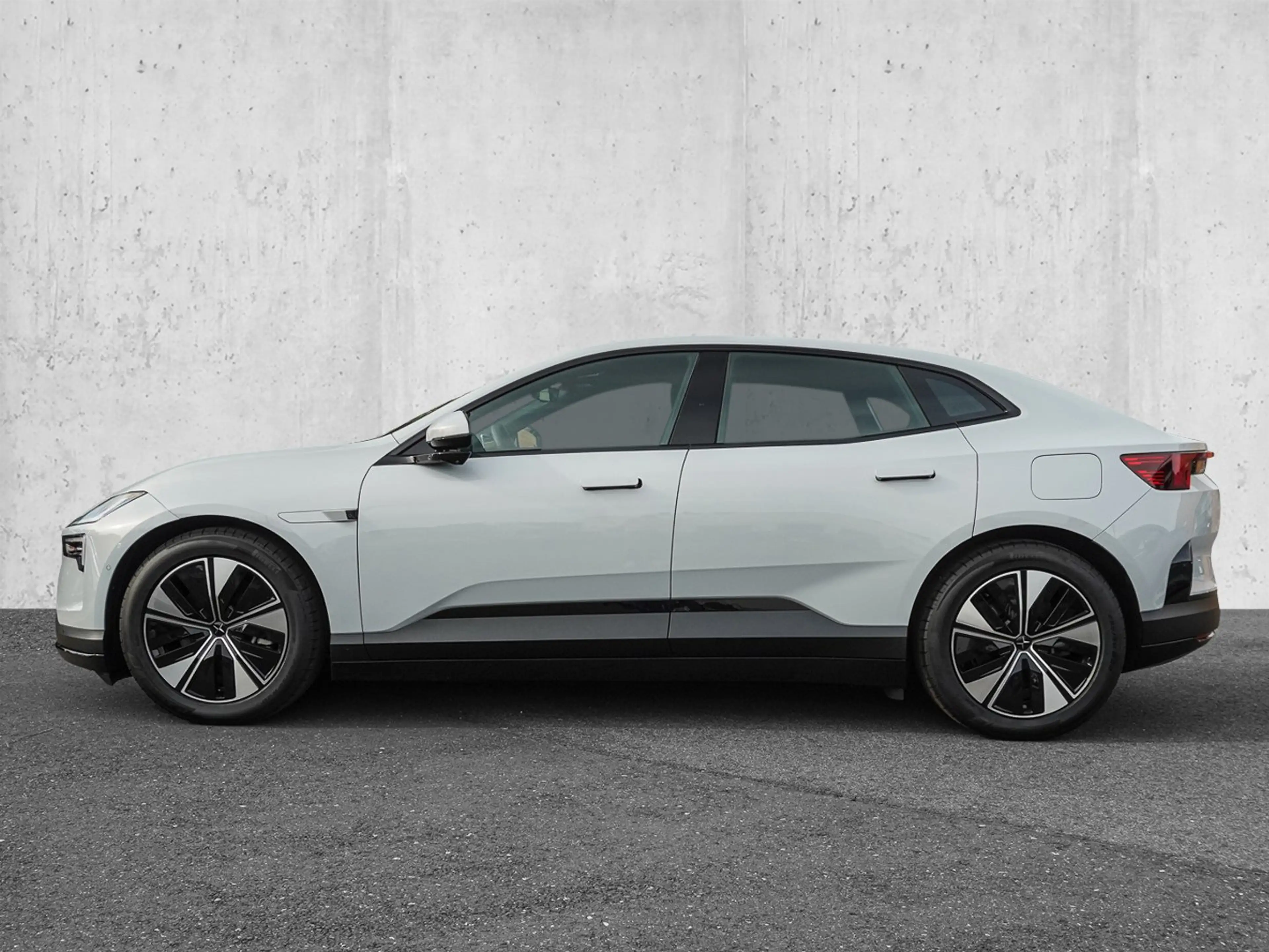 Polestar 4 100 kWh Long Range Single — photo 4