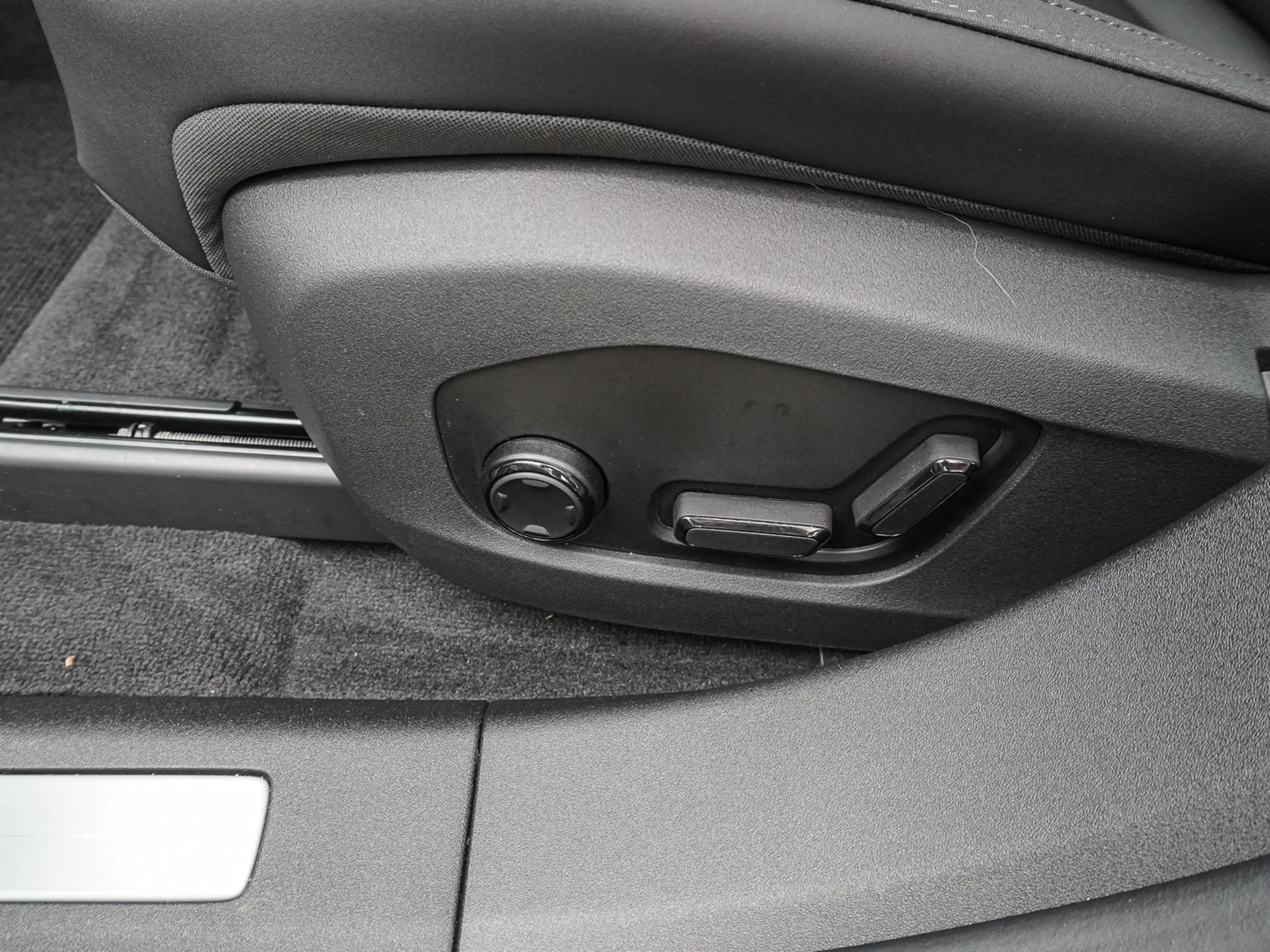 Polestar 4 100 kWh Long Range Single — photo 16