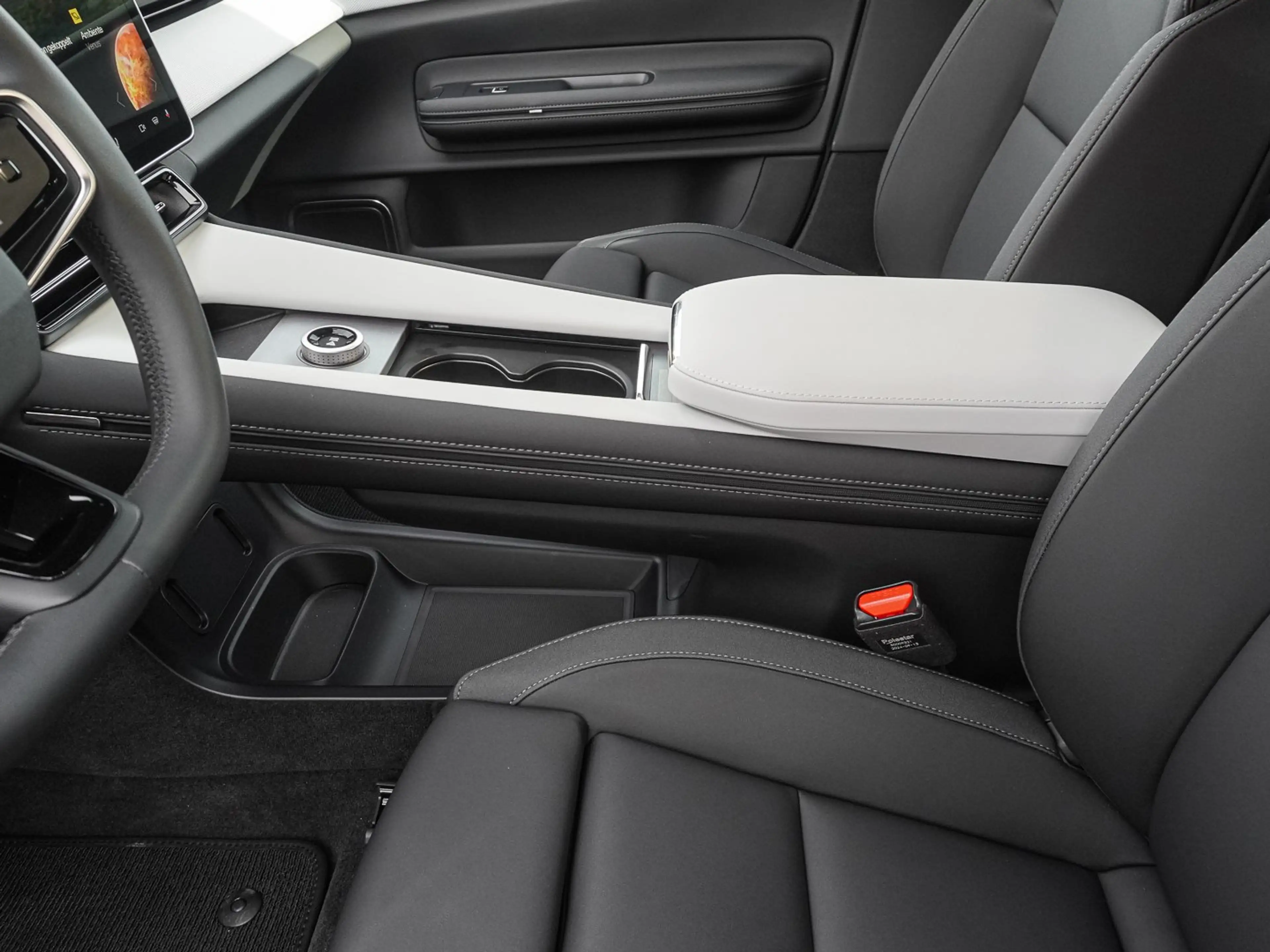 Polestar 4 100 kWh Long Range Single — photo 15
