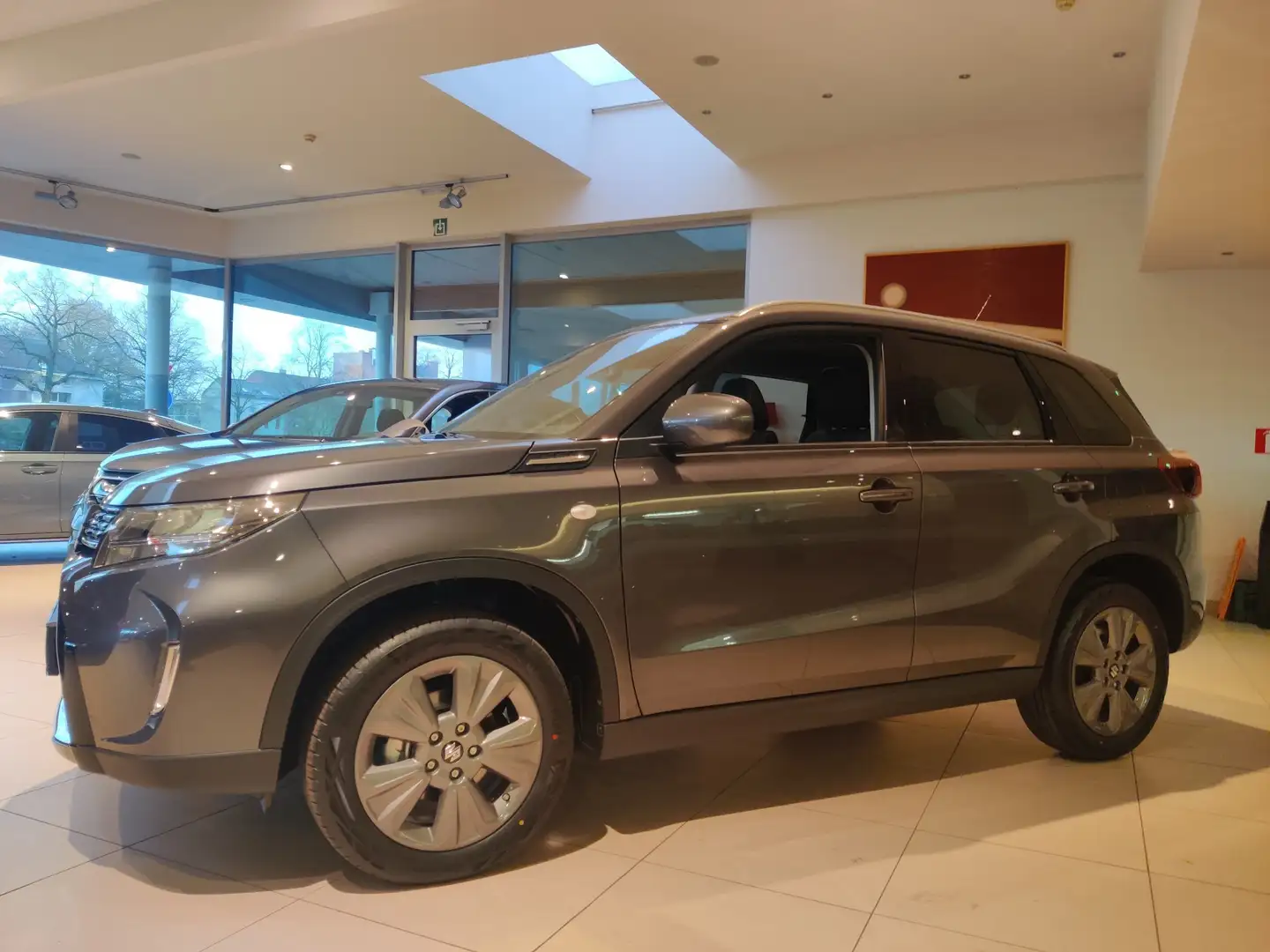 Suzuki Vitara 1.4 Turbo Boosterjet HYBRIDE GL+ /NEW/ 7Y GARANTIE Gris - 2