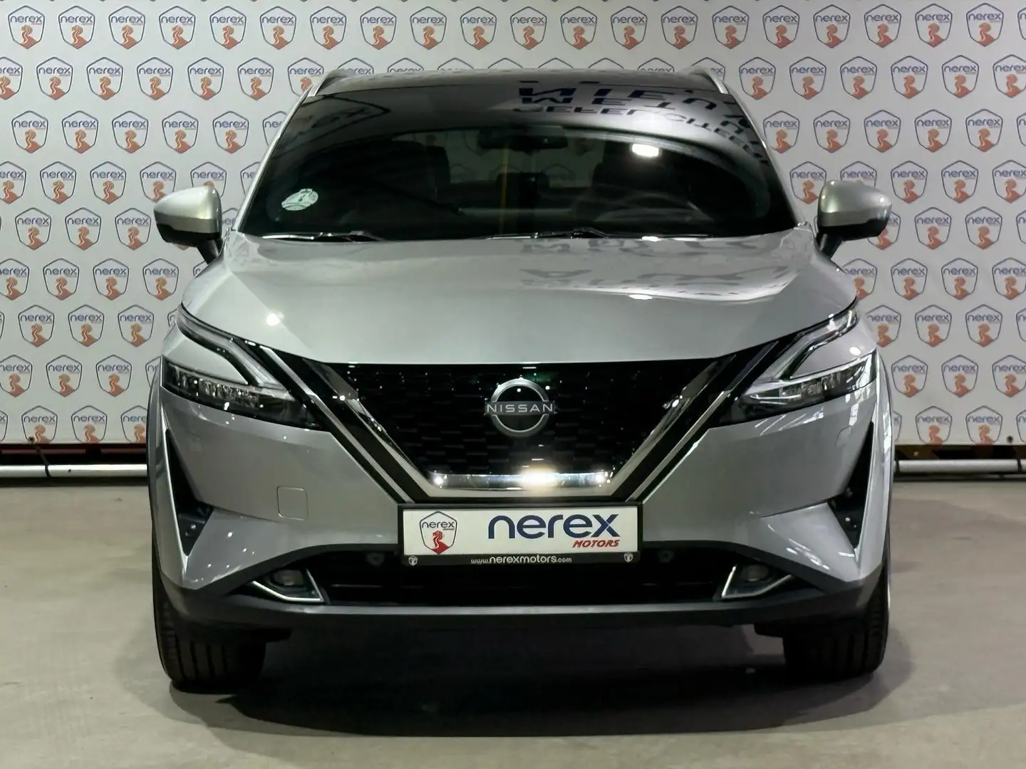 Nissan Qashqai 1.3 MHEV Xtronic Tekna Plus |Pano | Bose | Memory Grijs - 2