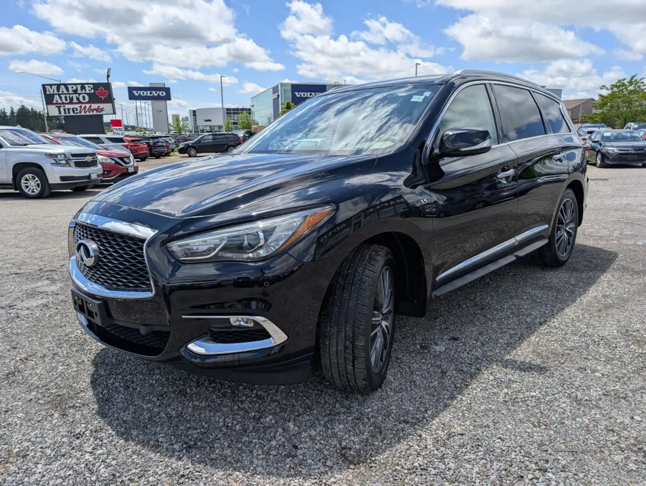 Infiniti QX60 снимка Infiniti QX60