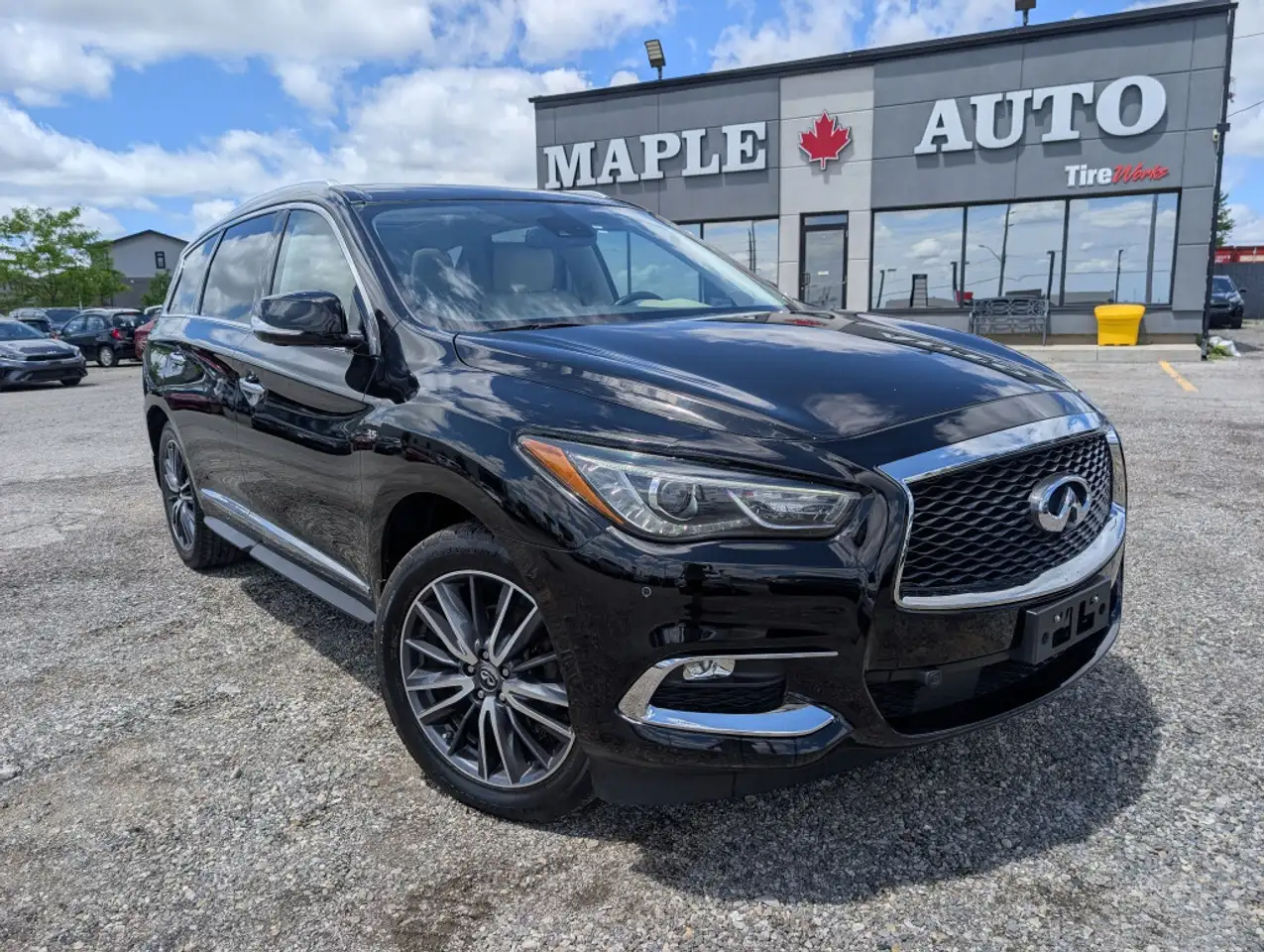 Infiniti QX60 снимка Infiniti QX60