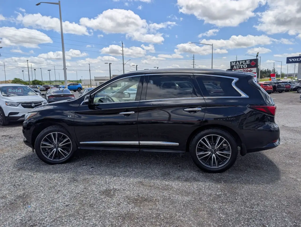 Infiniti QX60 снимка Infiniti QX60