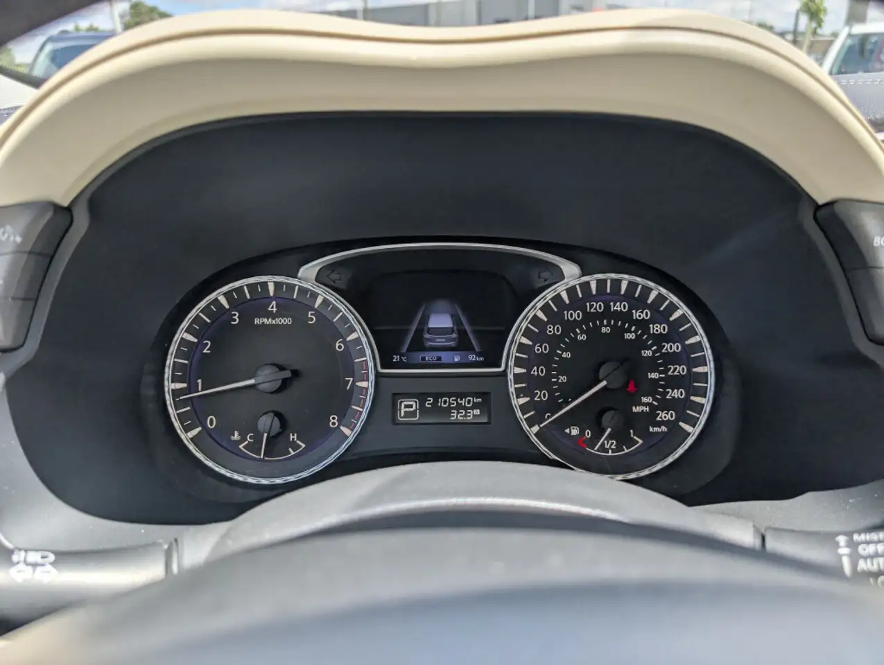 Infiniti QX60 снимка Infiniti QX60