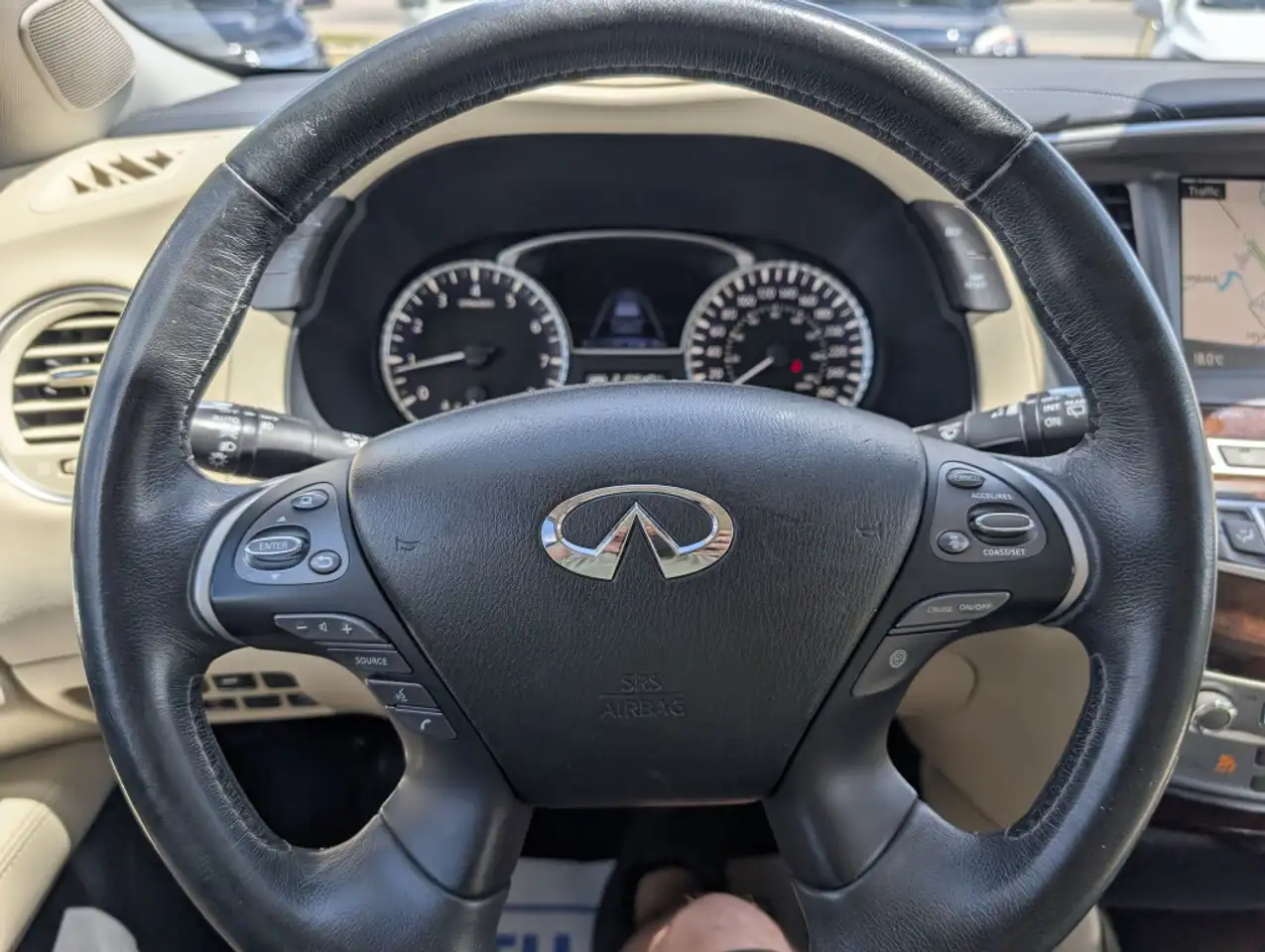 Infiniti QX60 снимка Infiniti QX60