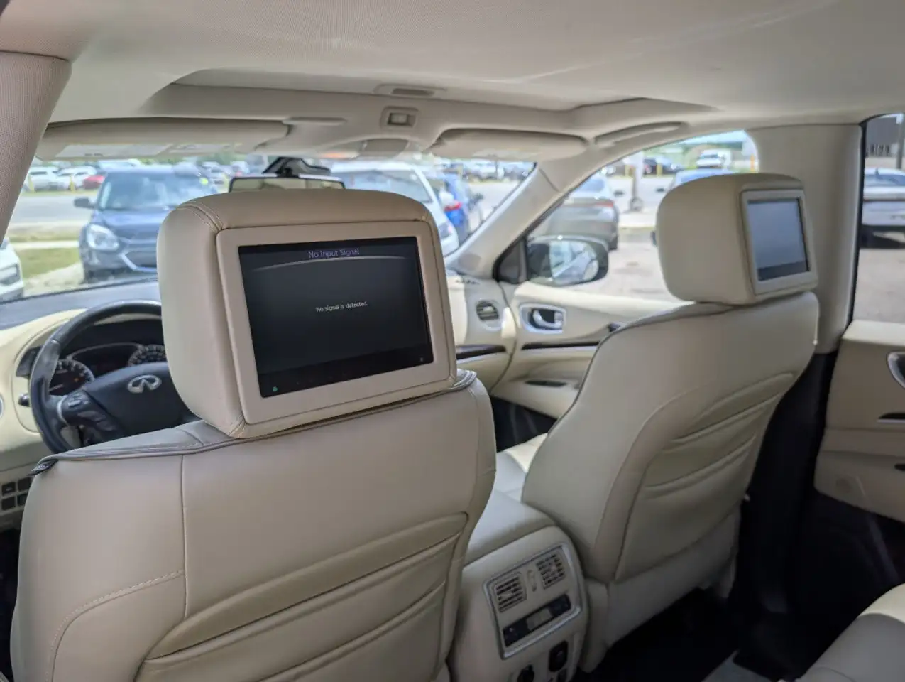 Infiniti QX60 снимка Infiniti QX60