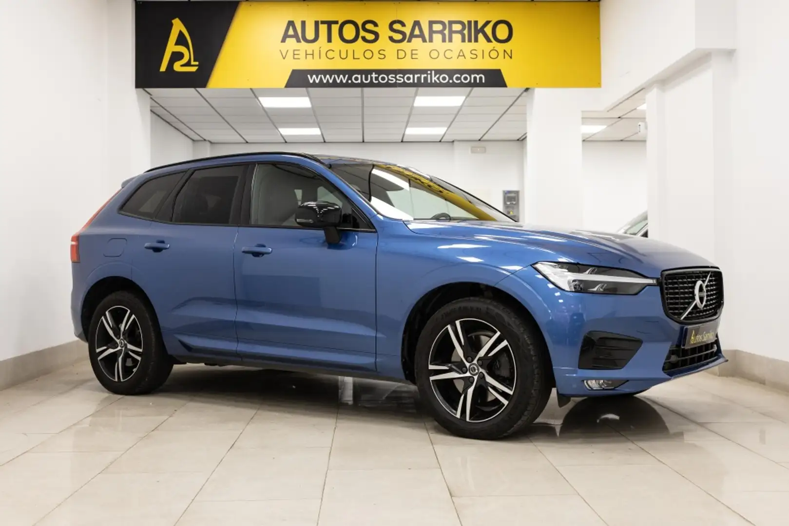 Volvo XC60 B4 R-Design AWD Aut. Blau - 1