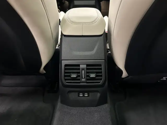BMW 1 Series view 15