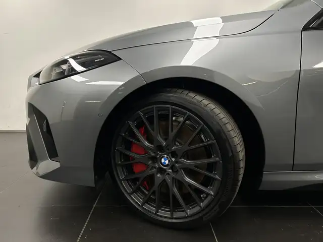 BMW 1 Series view 9