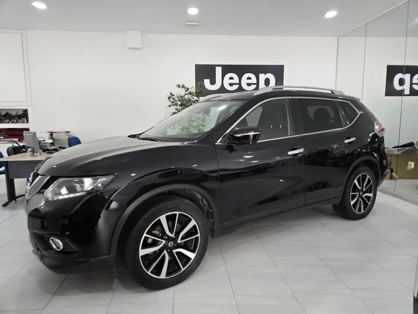 Nissan X-Trail 1.6 DIG-T N-Connecta 4x2 Noir - 2