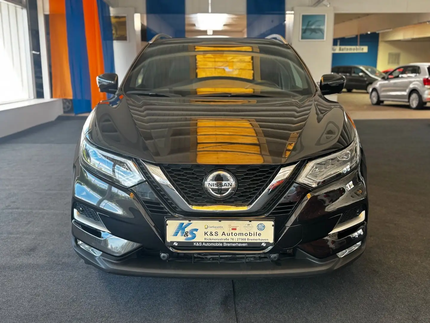 Nissan Qashqai *KAMERA*LED*LEDER*PANO*TEMPO*NAVI*SHZ* Schwarz - 2