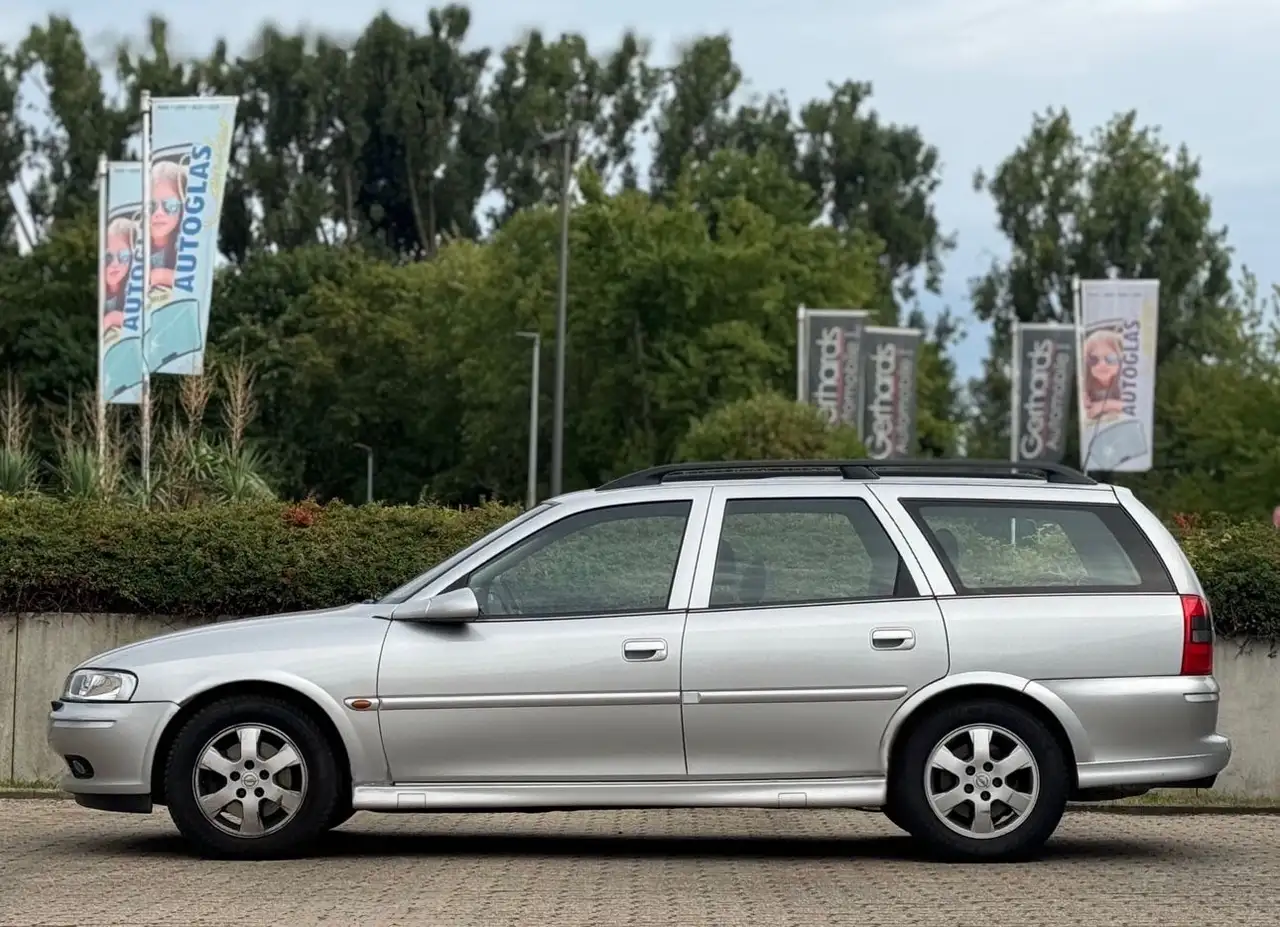 Opel Vectra 1.6 16V Selection*KLIMAAUT*PDC*SHZ*TÜV*, foto 2