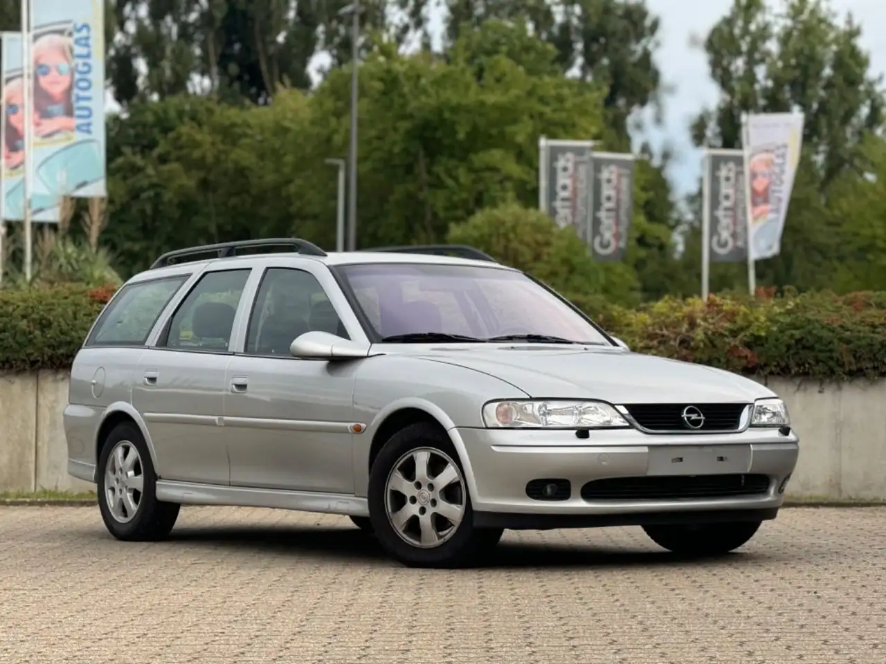 Opel Vectra 1.6 16V Selection*KLIMAAUT*PDC*SHZ*TÜV*, foto 6