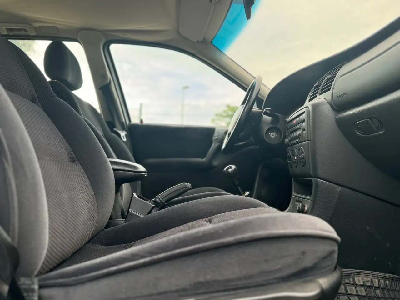 Opel Vectra 1.6 16V Selection*KLIMAAUT*PDC*SHZ*TÜV*, foto 12