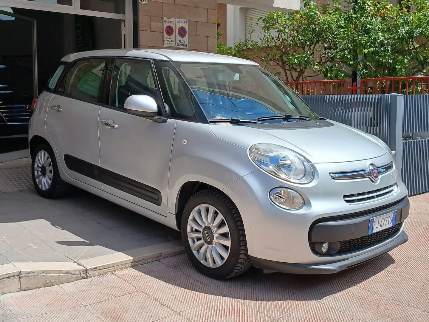 Fiat 500L 500L 1.3 mjt Business 95cv Plateado - 1