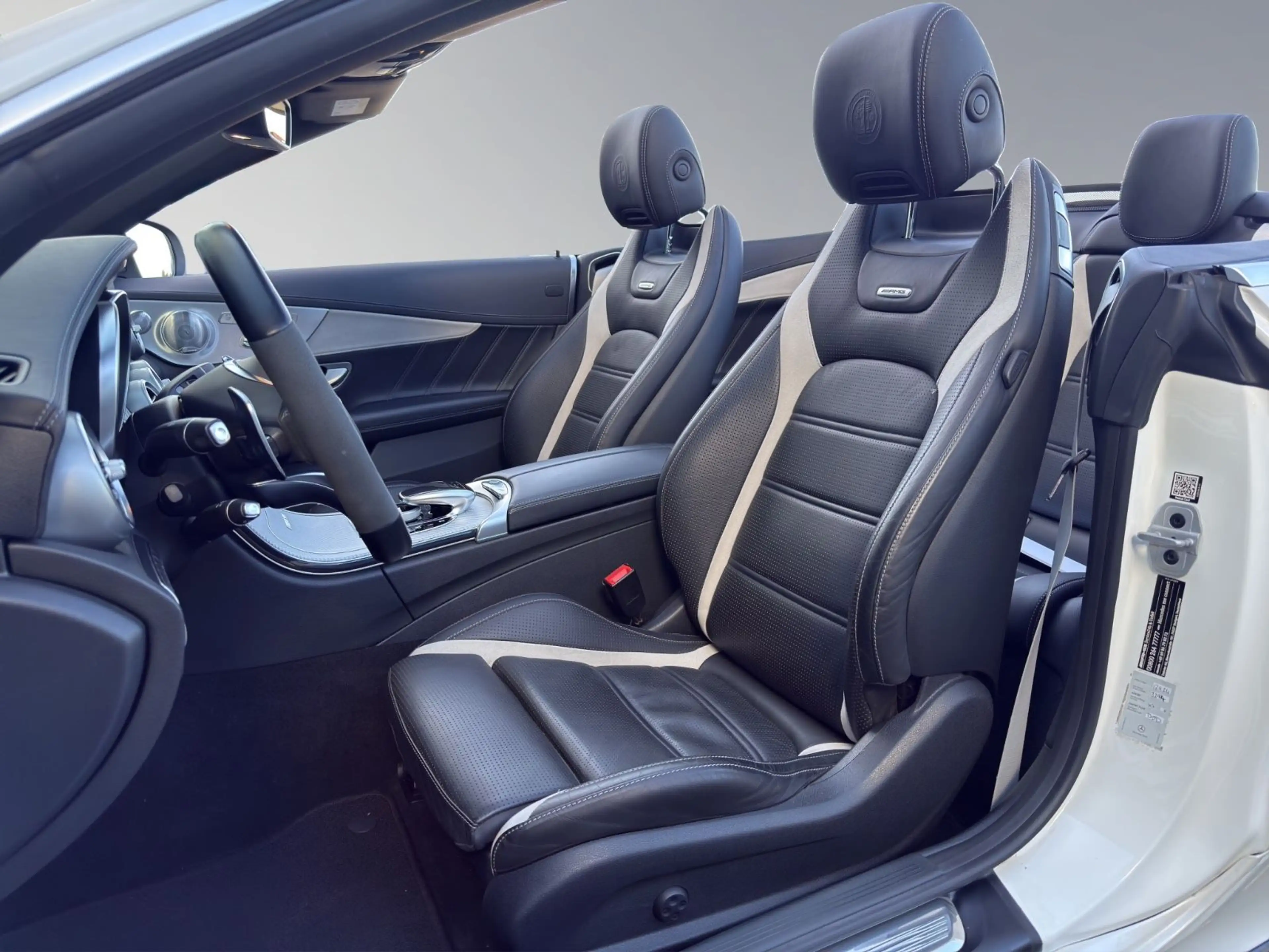 Mercedes-Benz C 63 AMG C 63S AMG TOP AUSTATTUNG TRAUMZUSTAND — photo 11