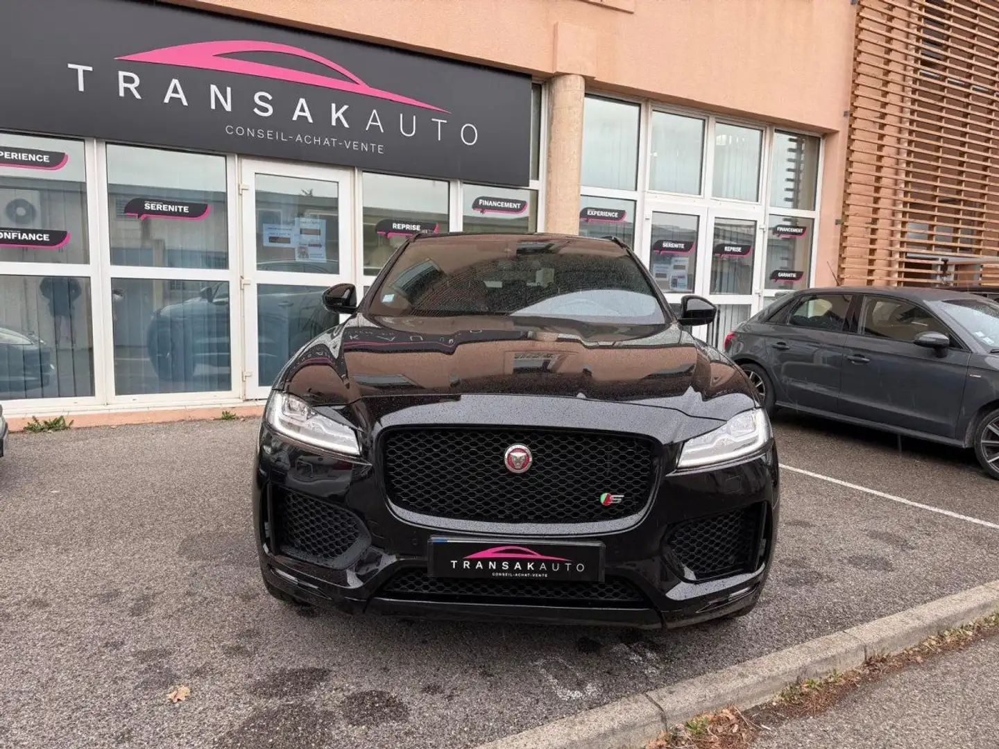 Jaguar F-Pace V6 3.0 - 380 ch Supercharged AWD BVA8 S Noir - 2