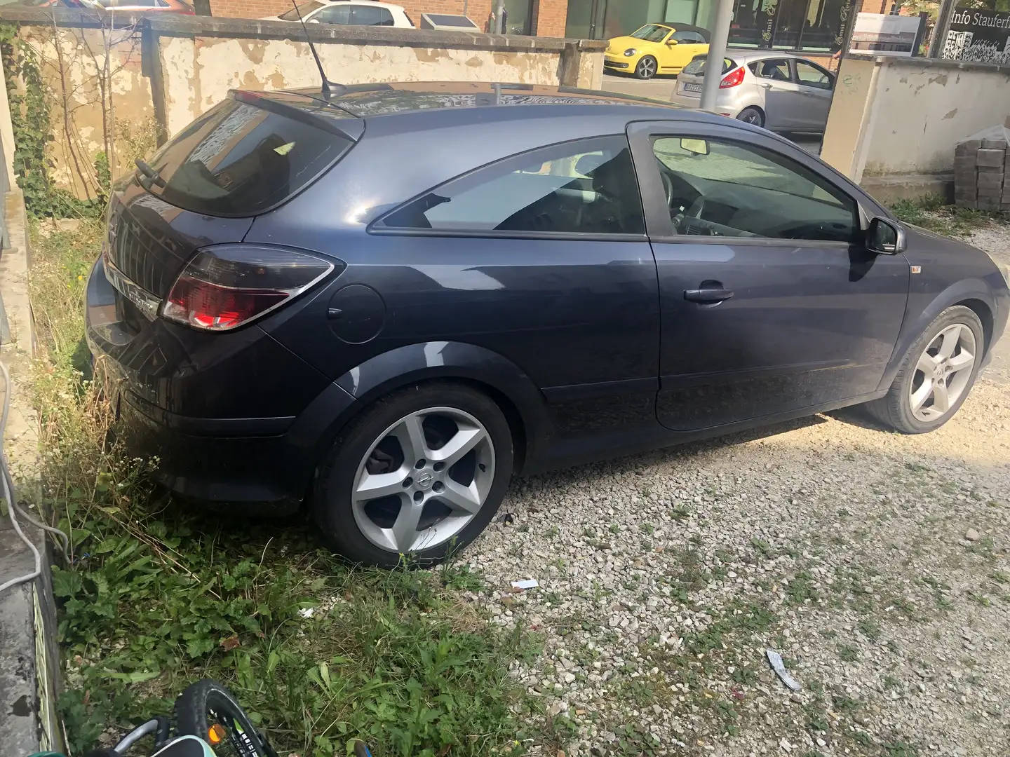 Opel Astra GTC 2.0 Turbo Sport - 1