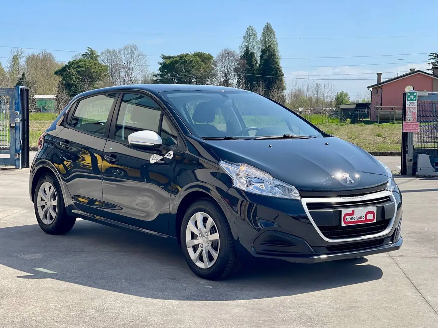 Peugeot 208 1.2 puretech Like *PREZZO REALE* Grijs - 1