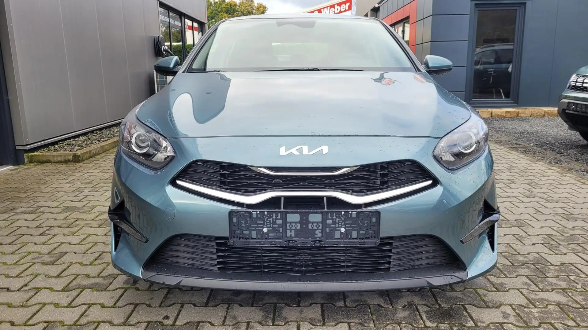 Kia Ceed / cee'd Ceed Spin AT*Navi*Shzg*Lhzg*PDC*Cam*16Zoll* Grau - 2