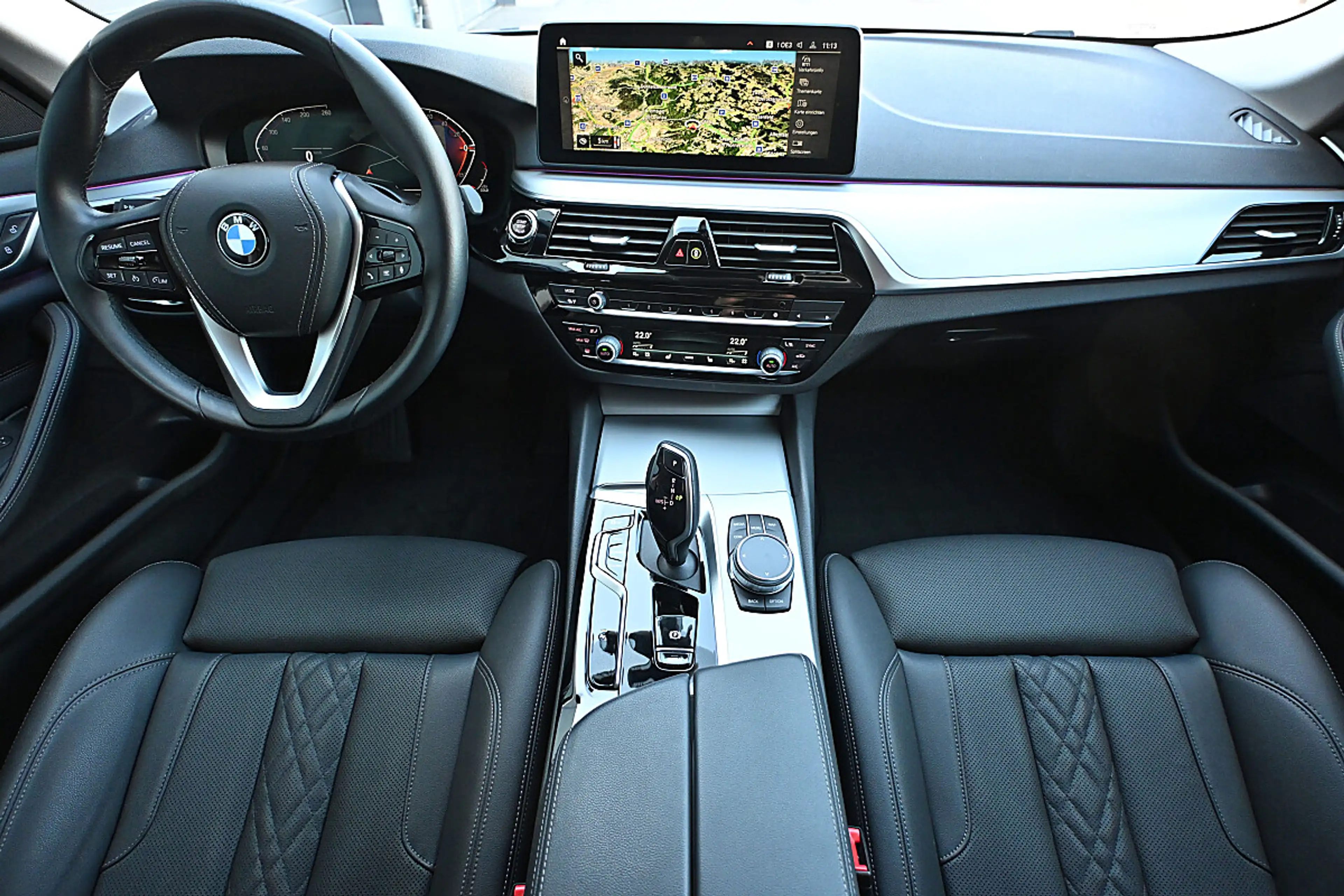 BMW 520 d 48 V Touring Aut. Laserlicht, HeadUp, HiFi, K... — photo 13