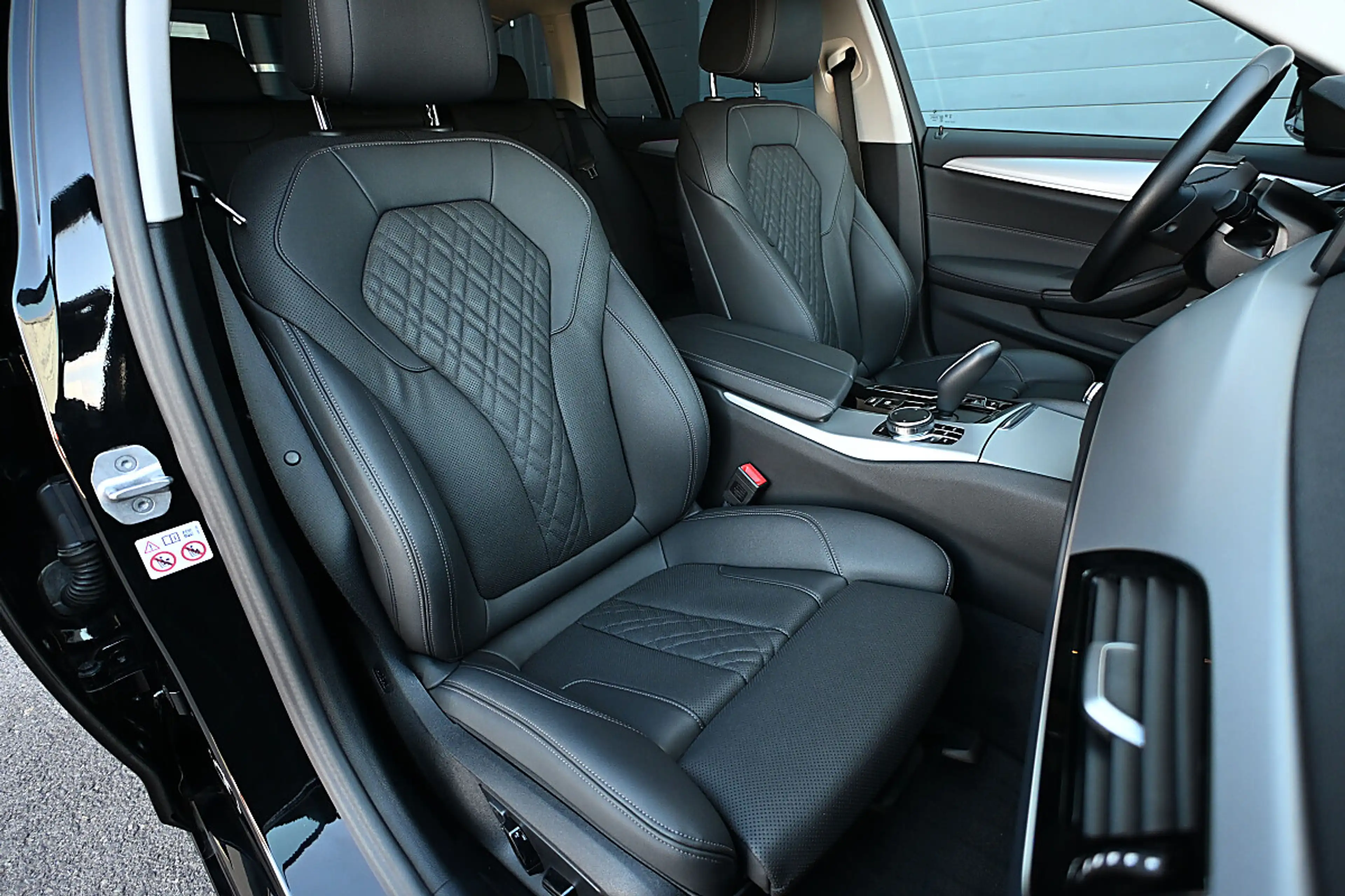 BMW 520 d 48 V Touring Aut. Laserlicht, HeadUp, HiFi, K... — photo 11