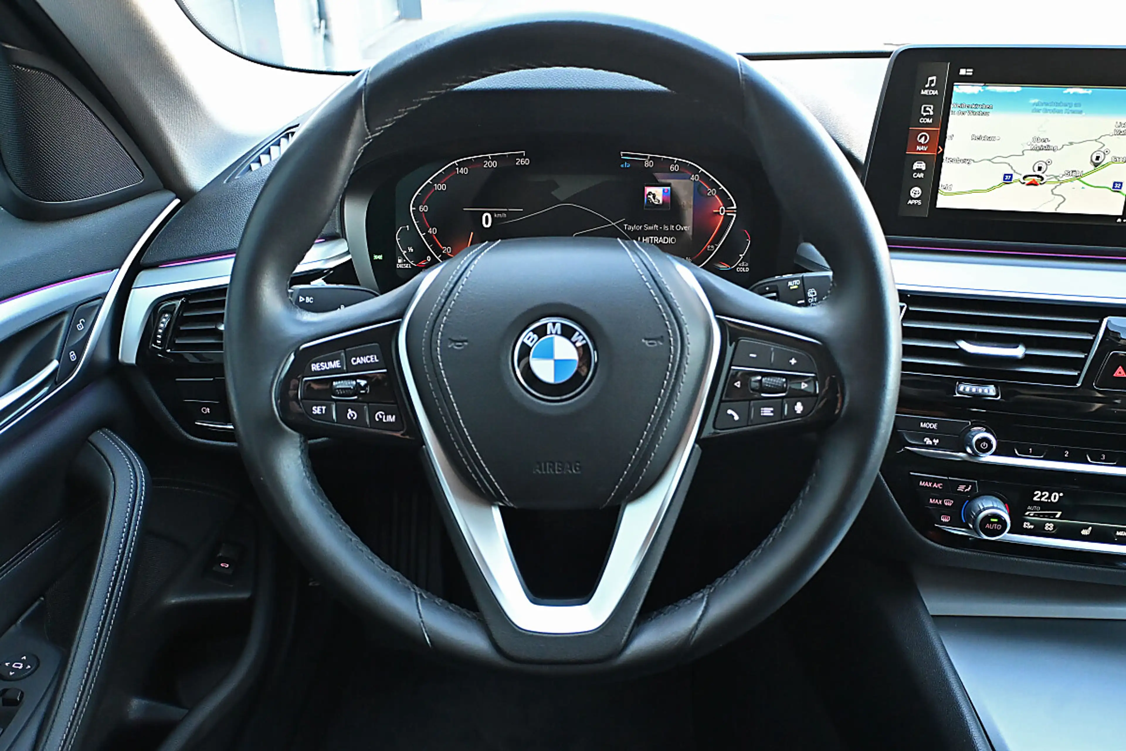 BMW 520 d 48 V Touring Aut. Laserlicht, HeadUp, HiFi, K... — photo 14