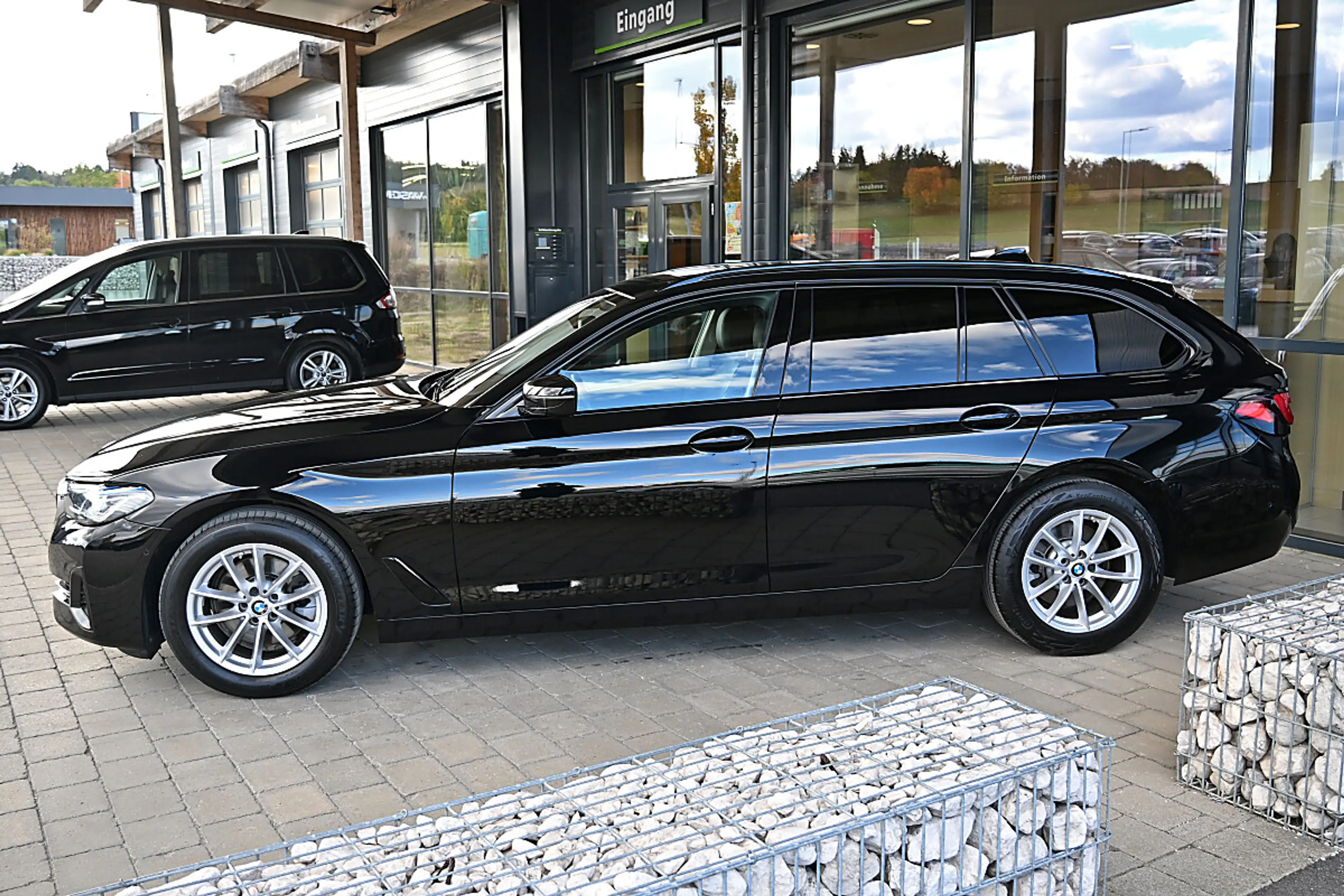 BMW 520 d 48 V Touring Aut. Laserlicht, HeadUp, HiFi, K... — photo 2