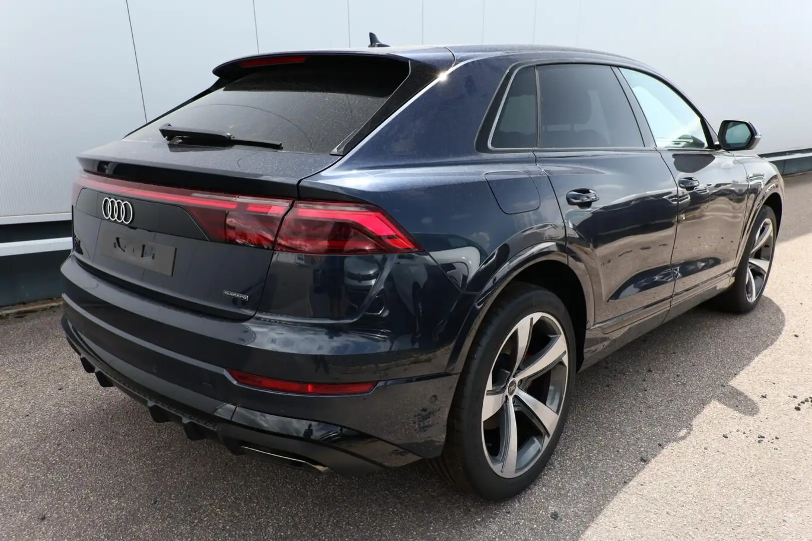 Audi Q8 S line 50TDI Facelift 2xS AssistenzP+ Laser 22Z... Blau - 2