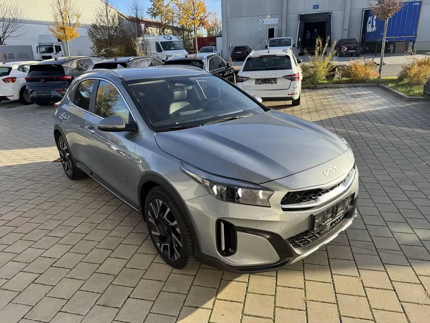 Kia XCeed 1.5 T-GDI *TOP-Ausstattung* STEEL Grau - 1