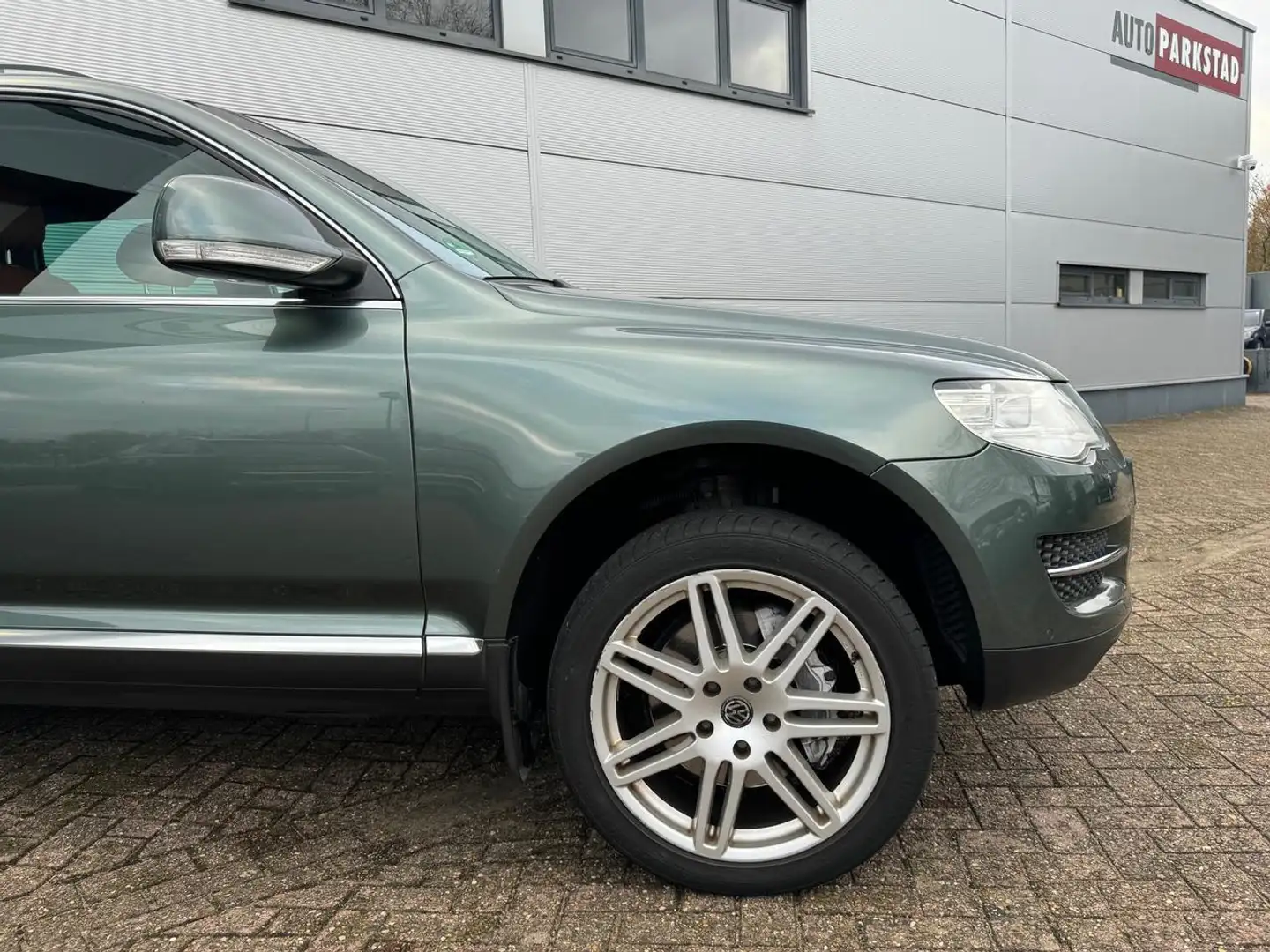 Volkswagen Touareg 5.0 TDI V10 | 4WD | 1E EIGENAAR ORGINEEL NED Verde - 2