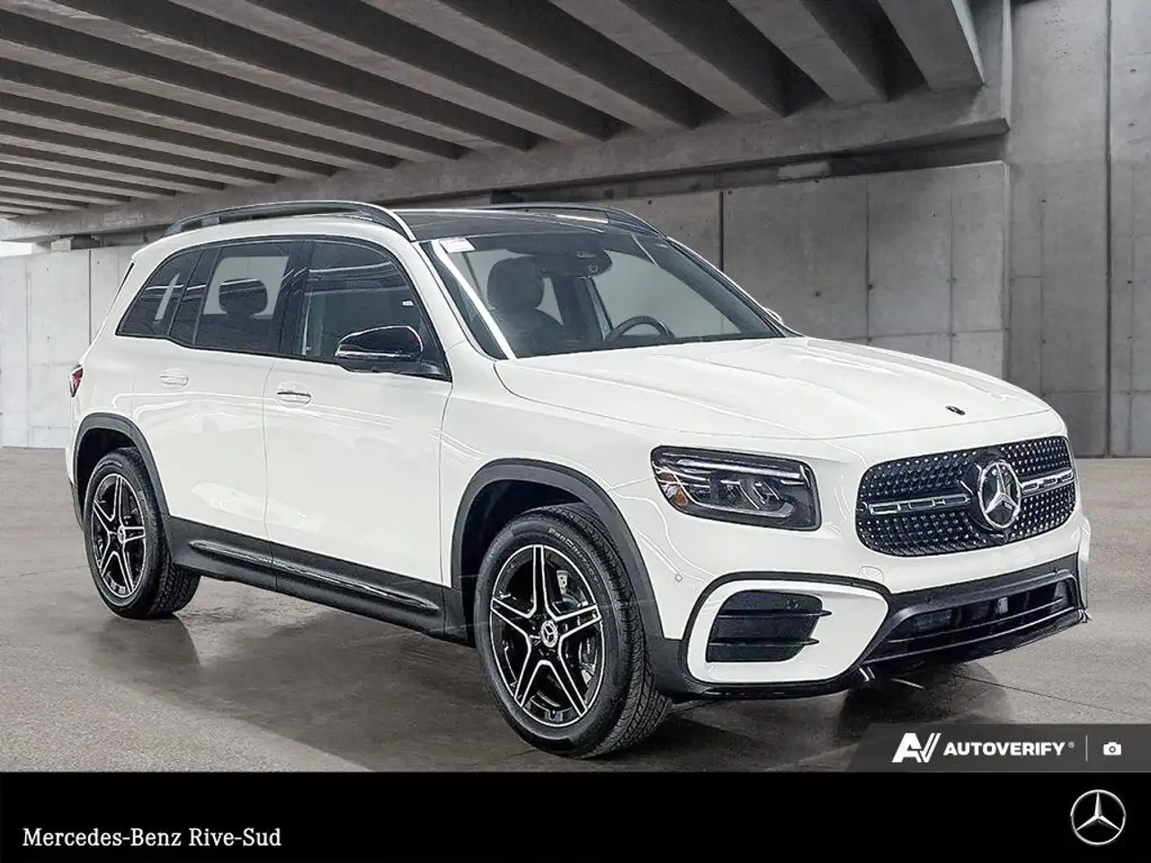 Mercedes-Benz GLB снимка Mercedes-Benz GLB