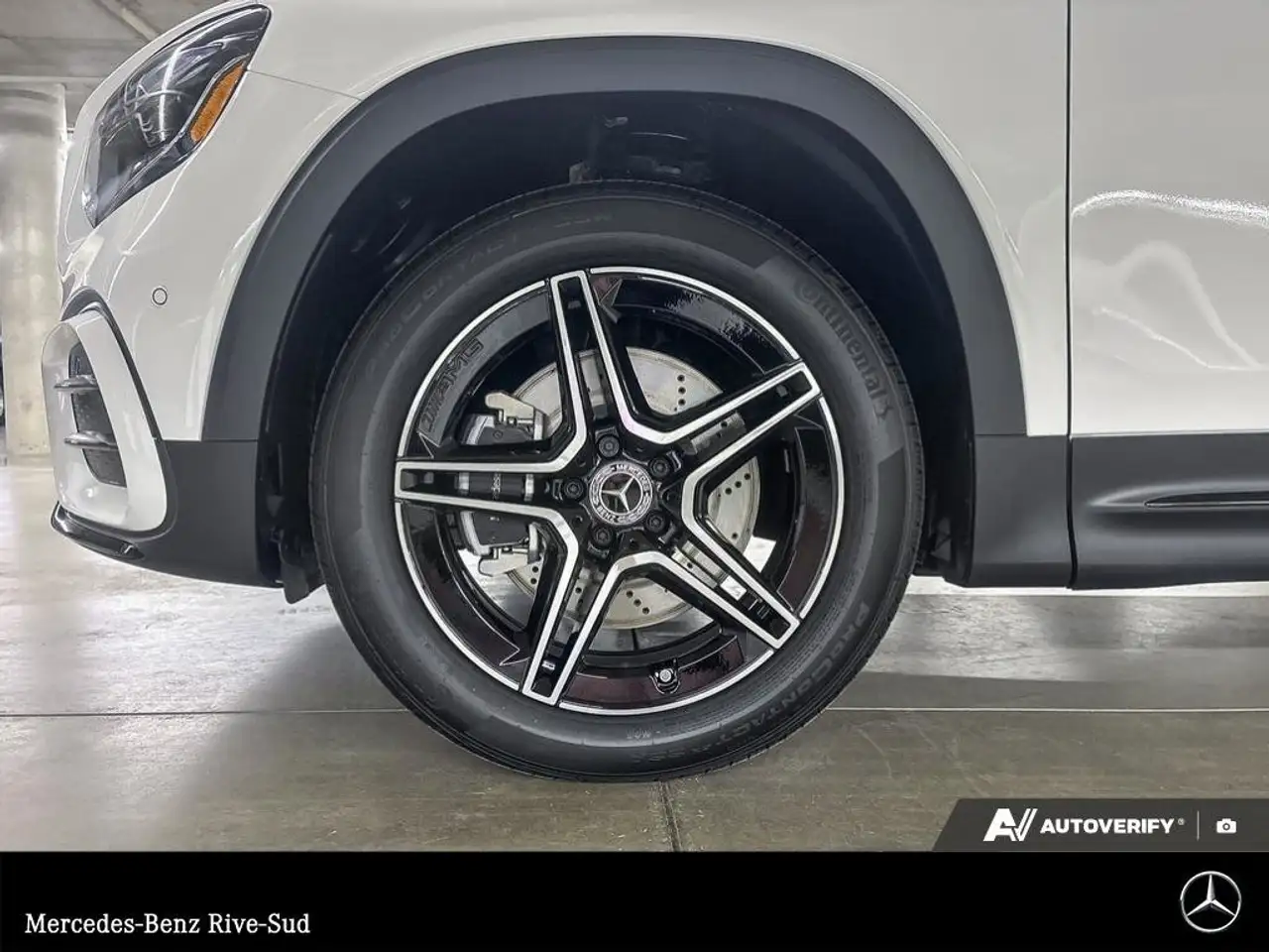 Mercedes-Benz GLB снимка Mercedes-Benz GLB