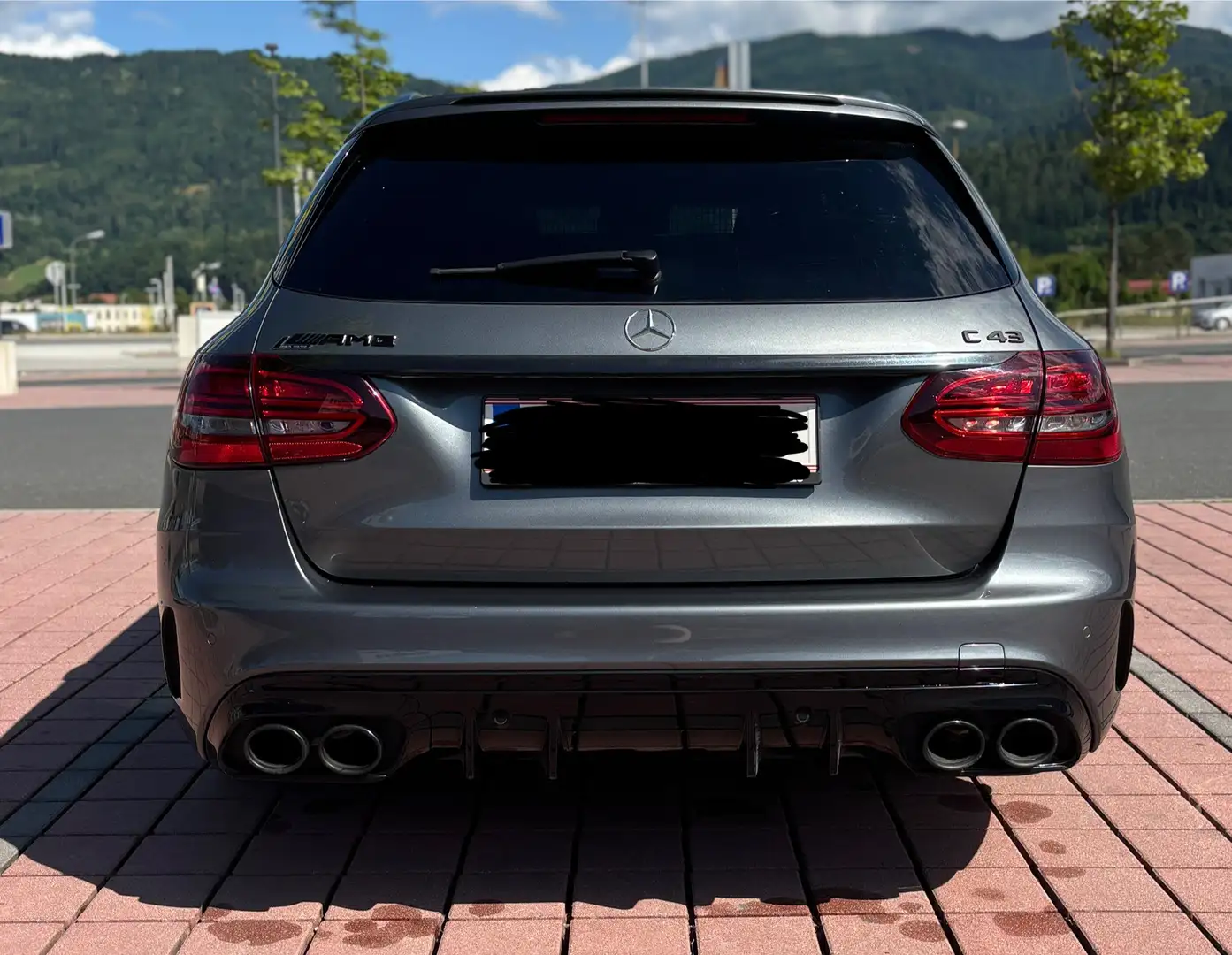 Mercedes-Benz C 43 AMG 4MATIC Aut. Grau - 2