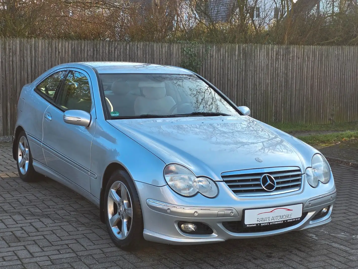 Mercedes-Benz C 200 C Sportcoupe C 200 Kompressor Silber - 2
